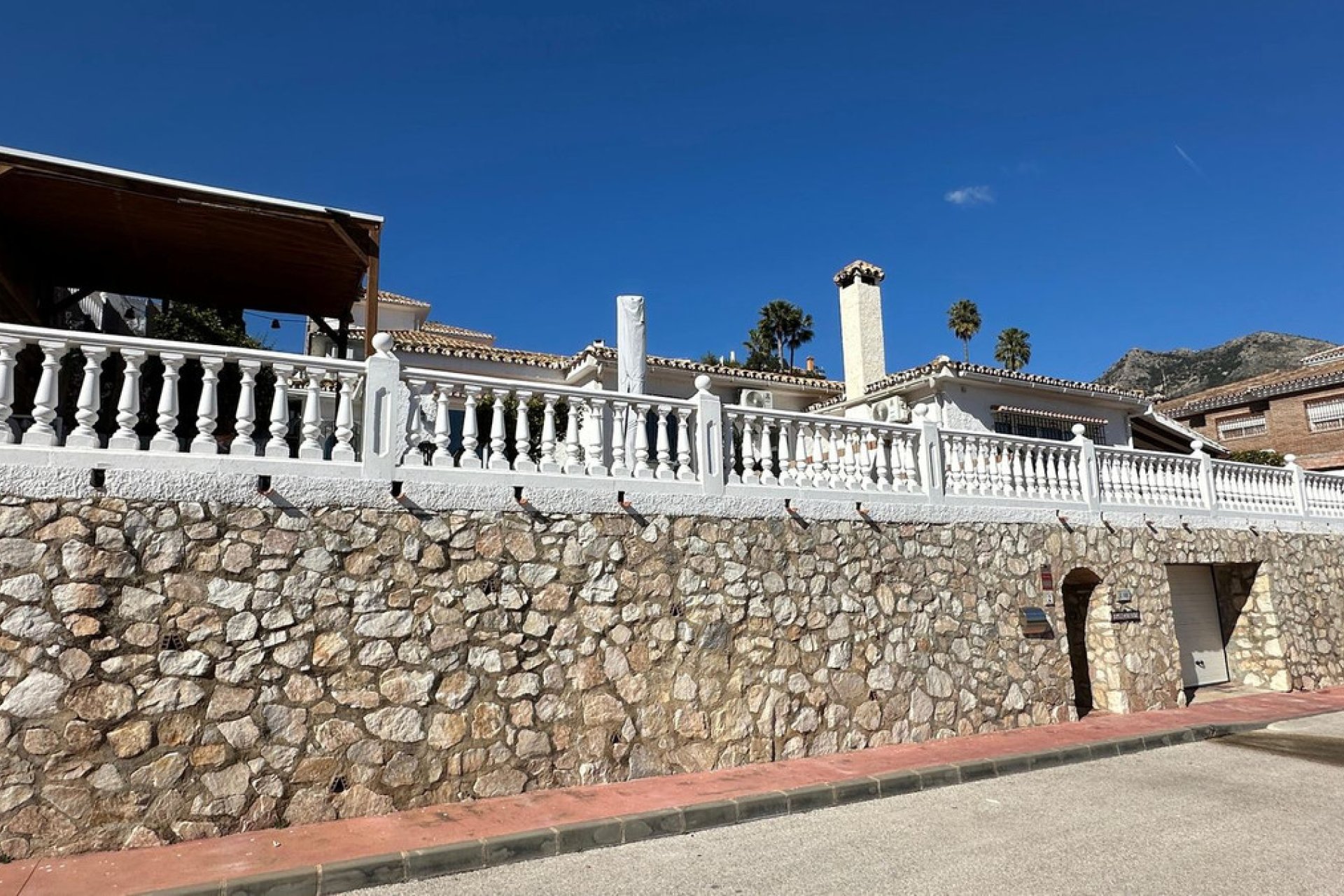 Resale - House - Detached Villa - Benalmádena - Benalmadena Pueblo