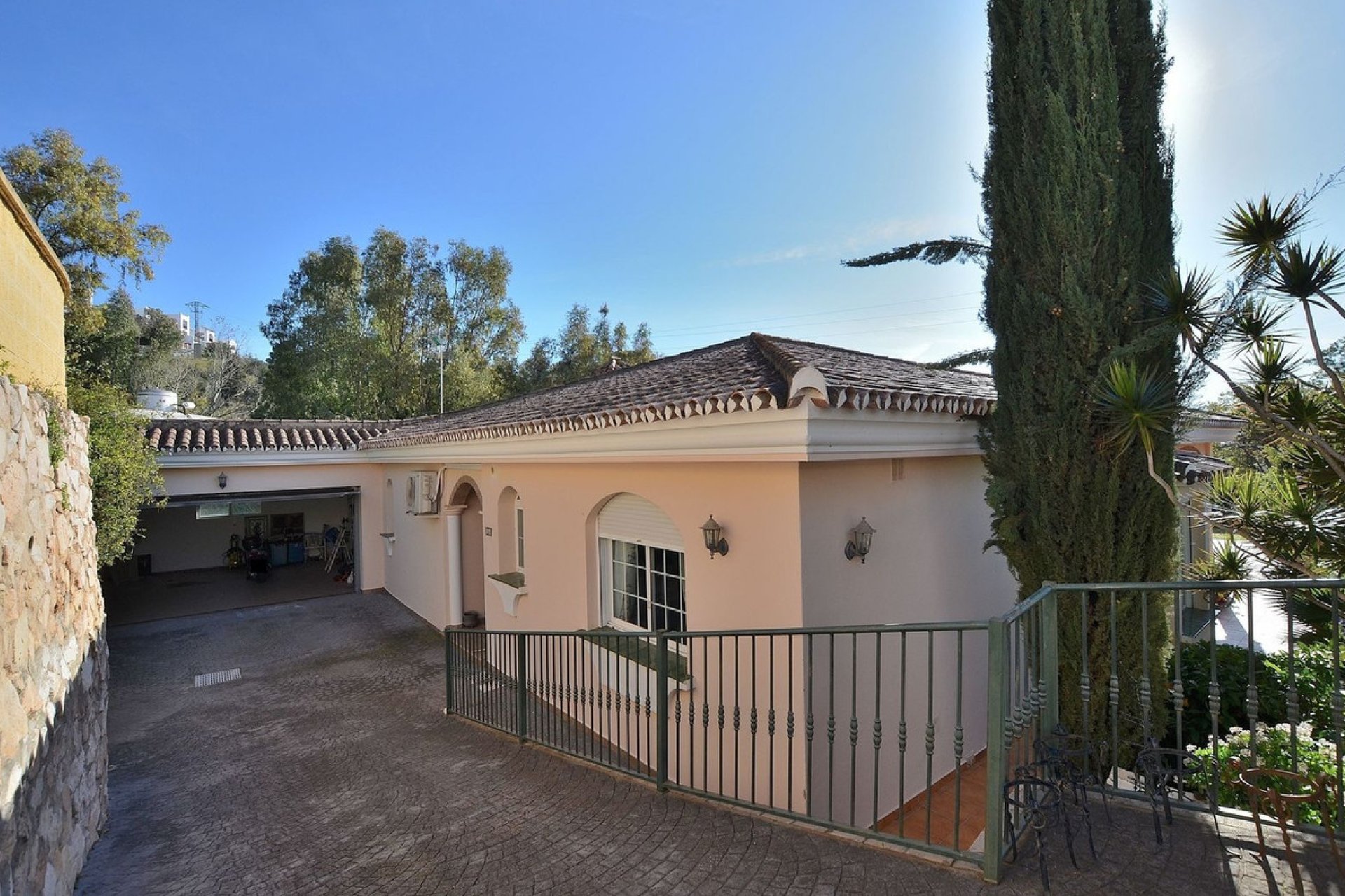 Resale - House - Detached Villa - Benalmádena - Benalmadena Pueblo