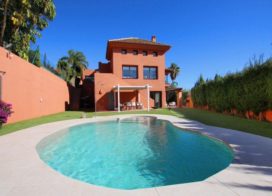 Resale - House - Detached Villa - Benalmádena - La Capellania