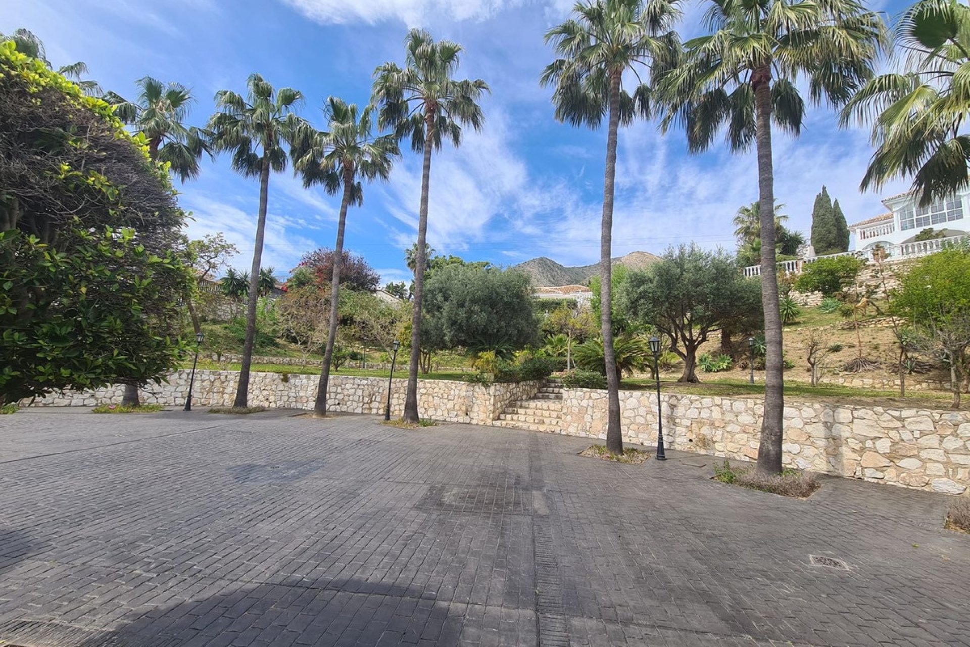 Resale - House - Detached Villa - Benalmádena - La Capellania