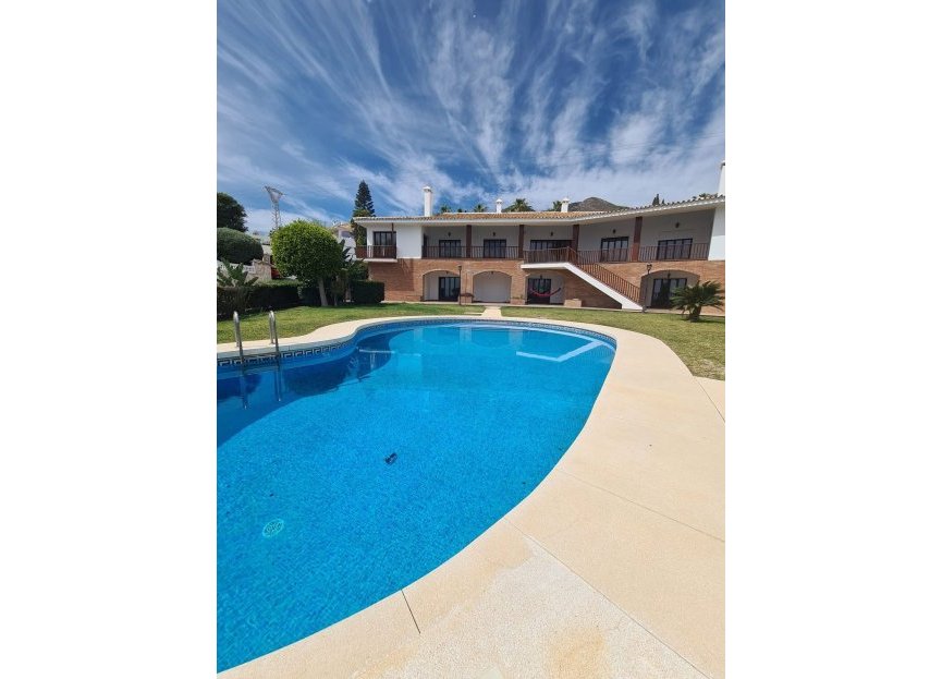 Resale - House - Detached Villa - Benalmádena - La Capellania