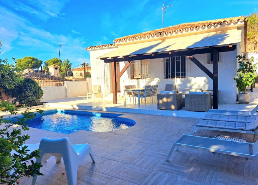 Resale - House - Detached Villa - Benalmádena - La Capellania