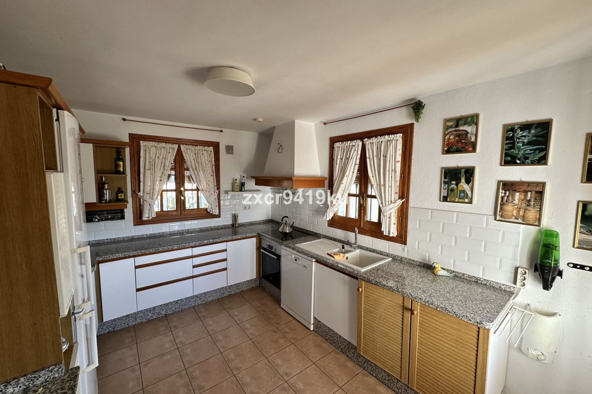 Resale - House - Detached Villa - Benalmádena - La Capellania