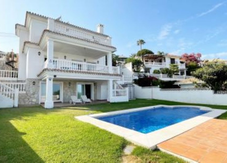 Resale - House - Detached Villa - Benalmádena - La Capellania