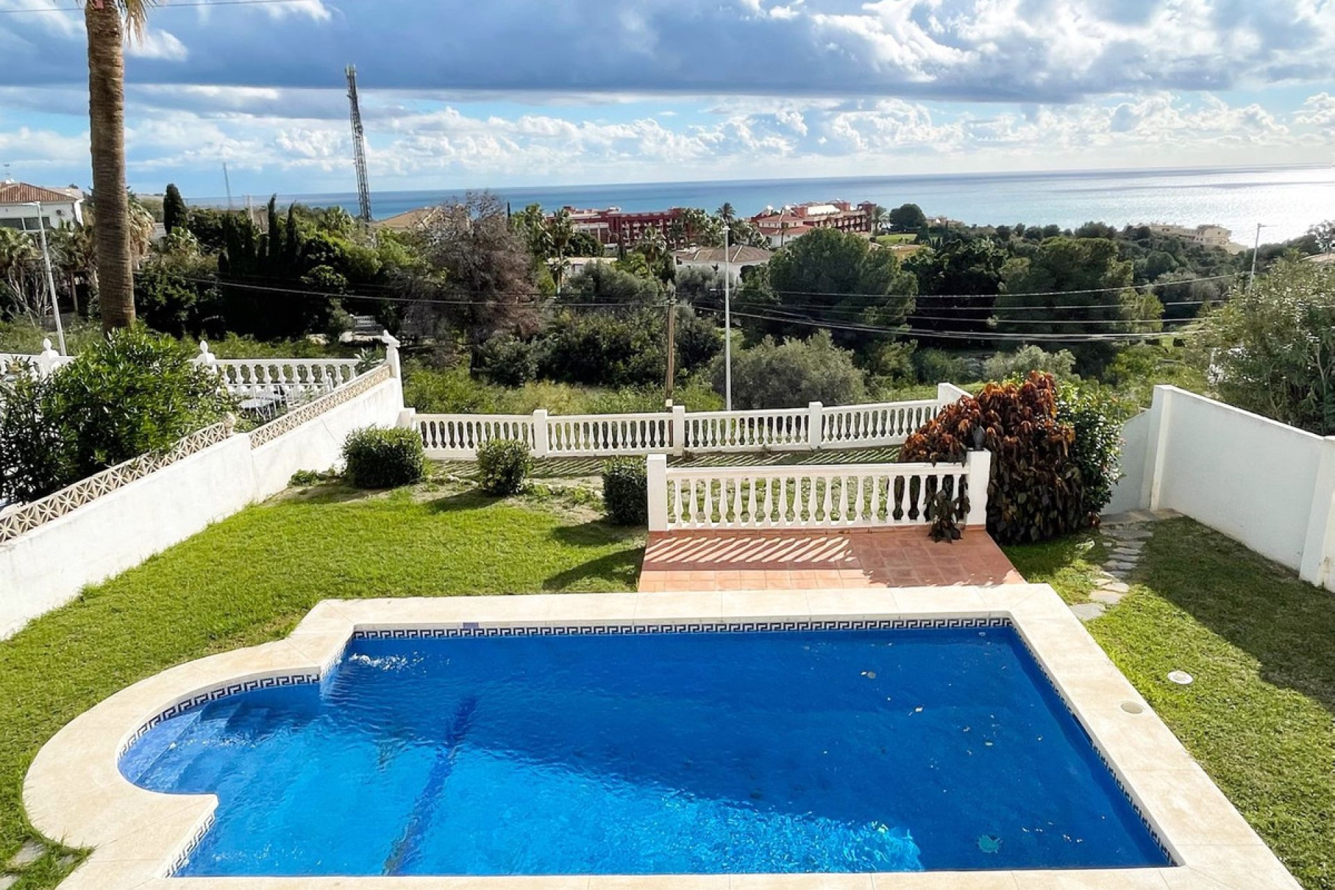 Resale - House - Detached Villa - Benalmádena - La Capellania