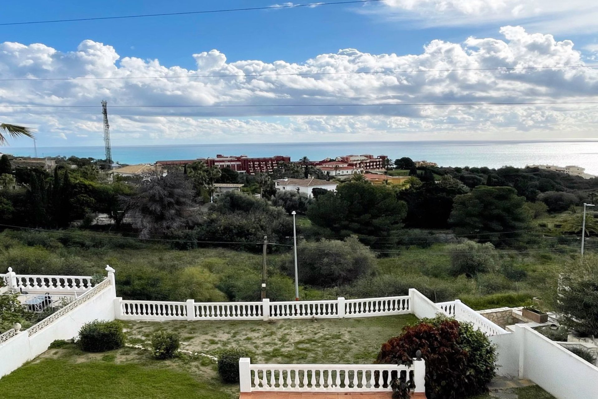 Resale - House - Detached Villa - Benalmádena - La Capellania