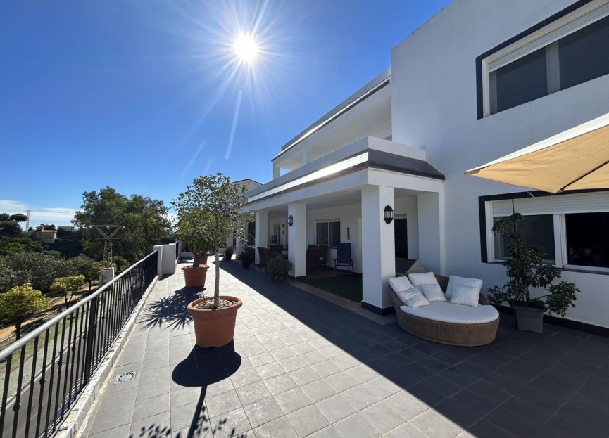 Resale - House - Detached Villa - Benalmádena - Torremuelle