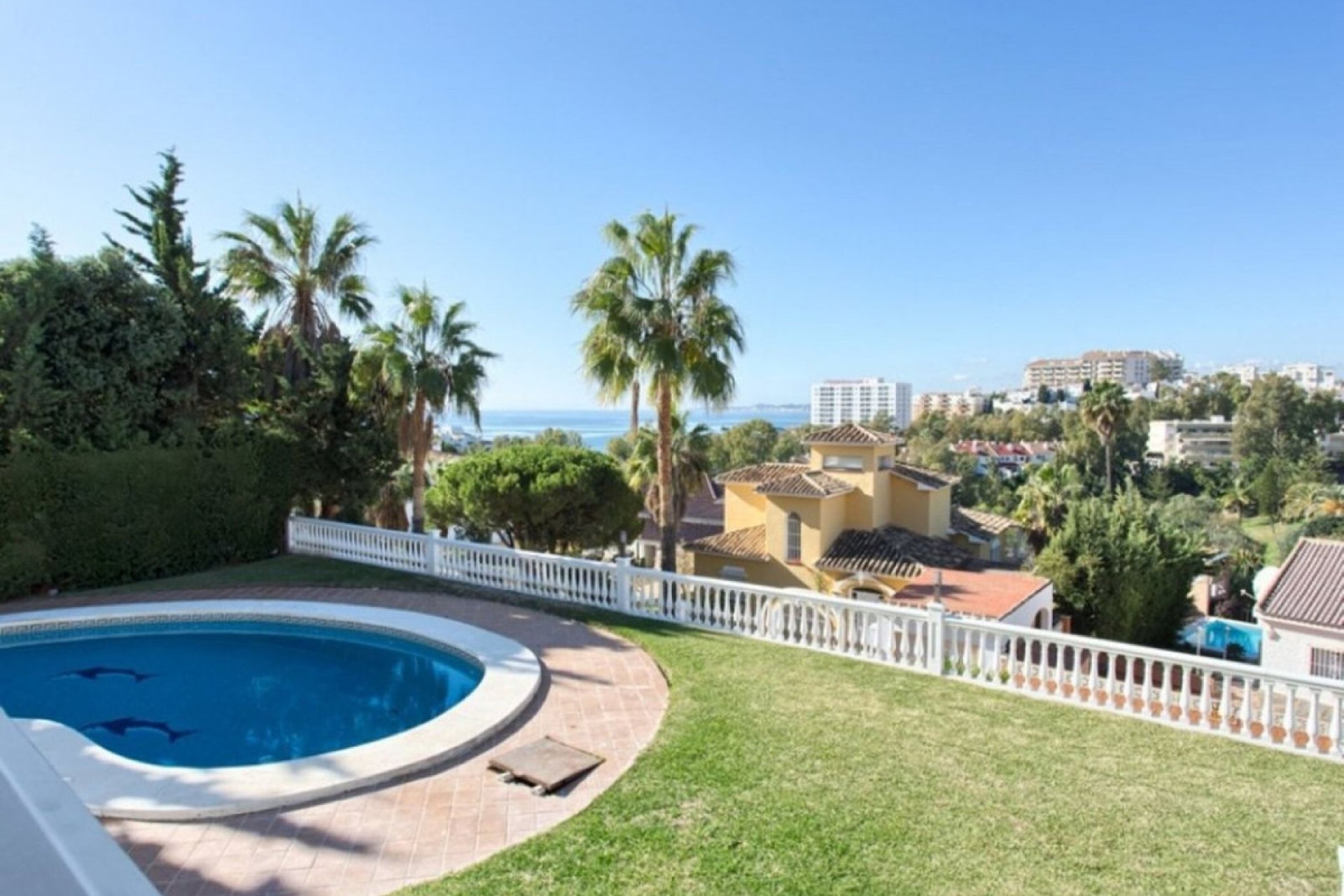 Resale - House - Detached Villa - Benalmádena - Torrequebrada