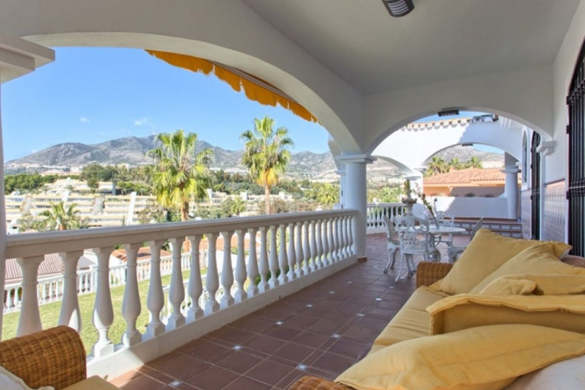 Resale - House - Detached Villa - Benalmádena - Torrequebrada