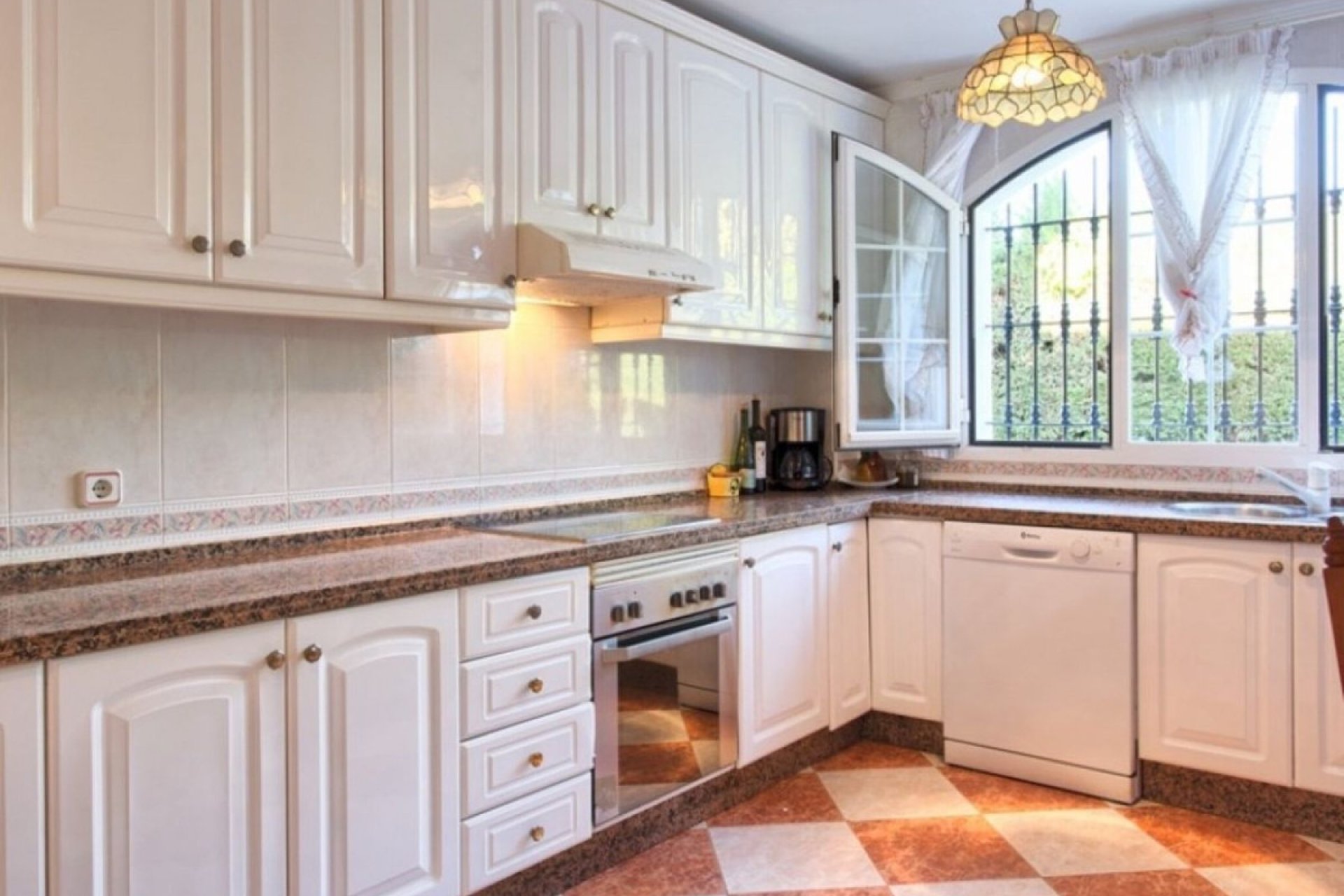 Resale - House - Detached Villa - Benalmádena - Torrequebrada