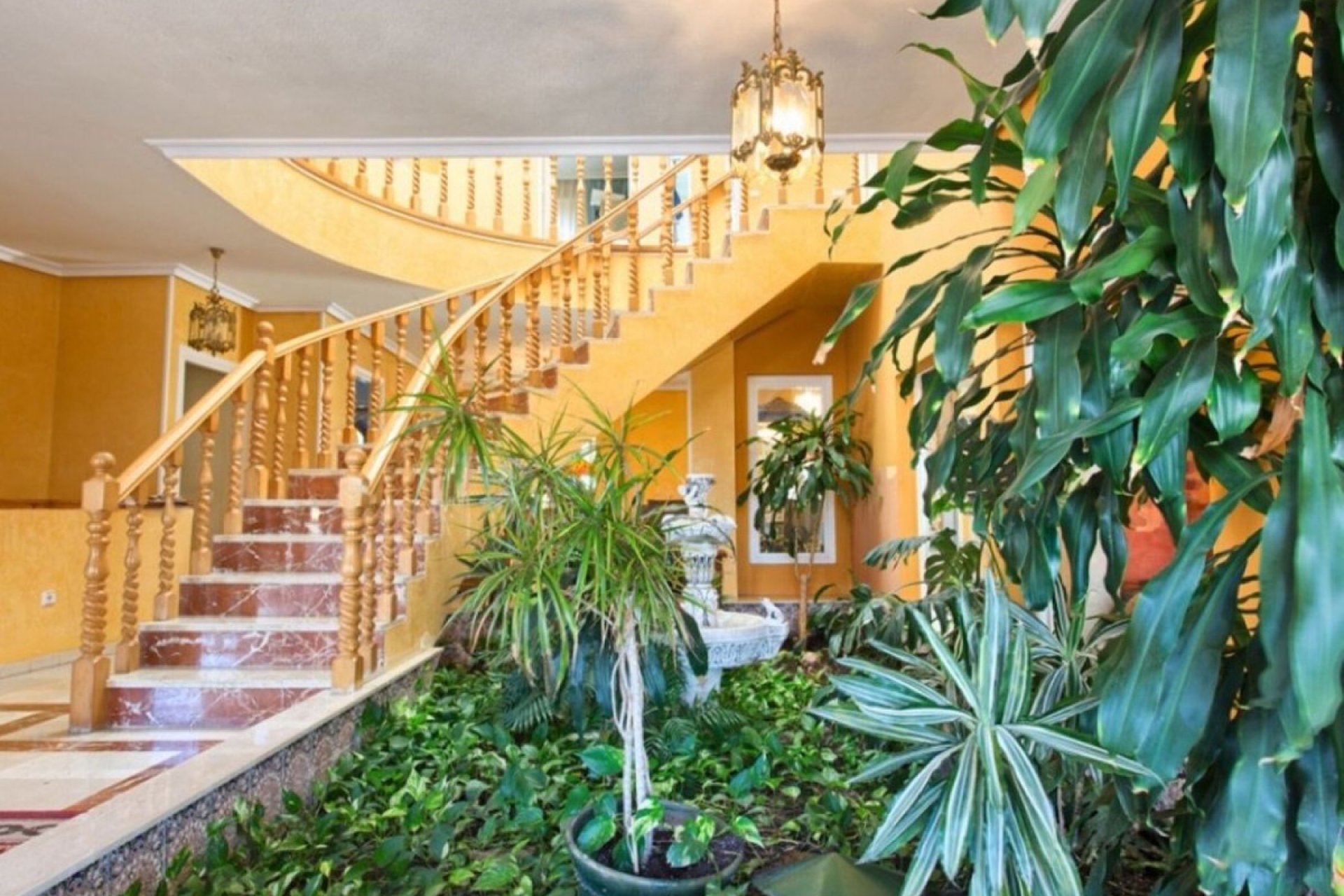 Resale - House - Detached Villa - Benalmádena - Torrequebrada