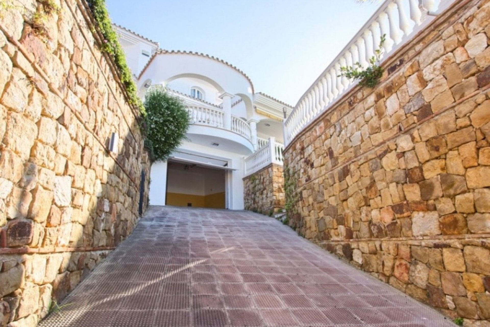 Resale - House - Detached Villa - Benalmádena - Torrequebrada