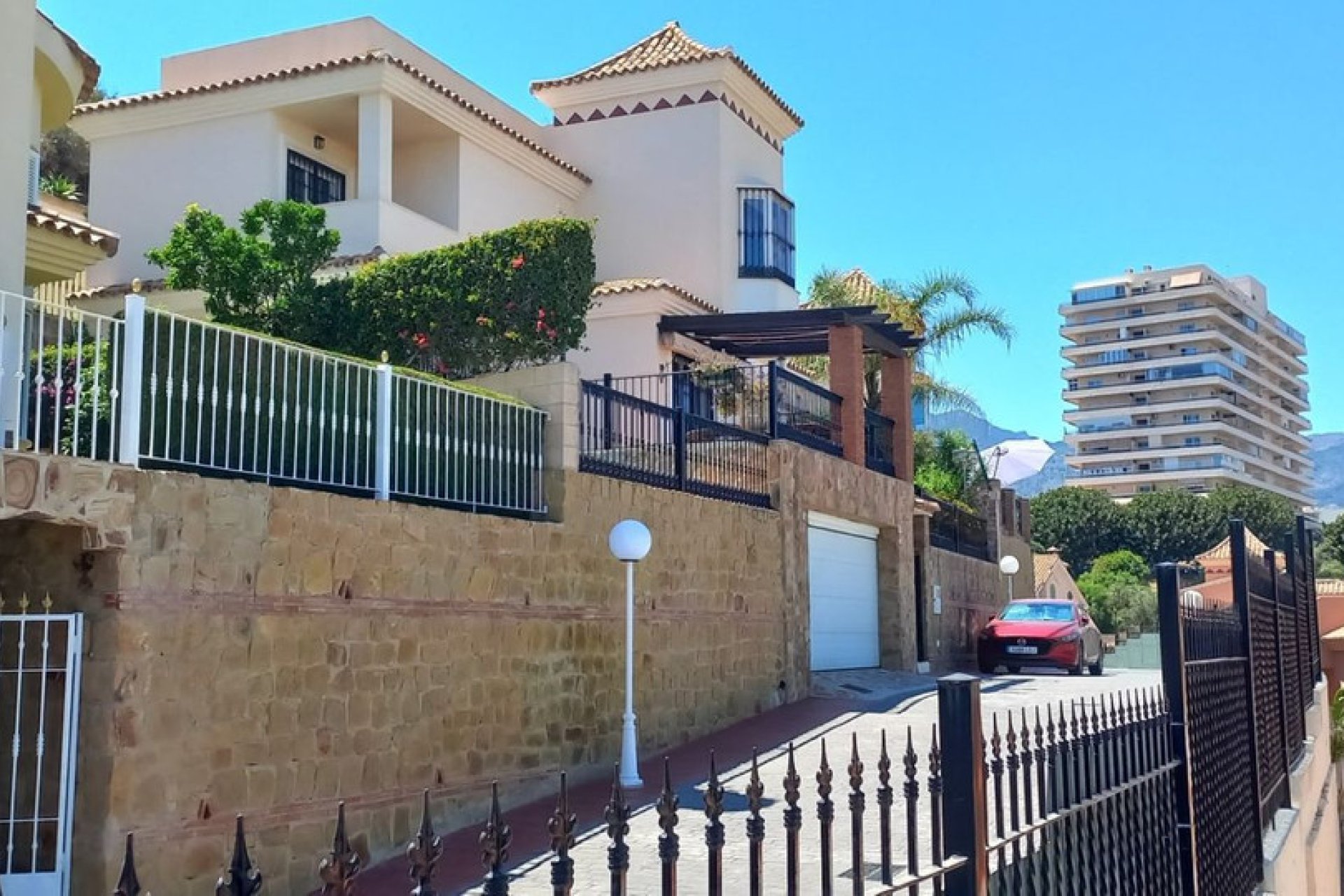 Resale - House - Detached Villa - Benalmádena - Torrequebrada