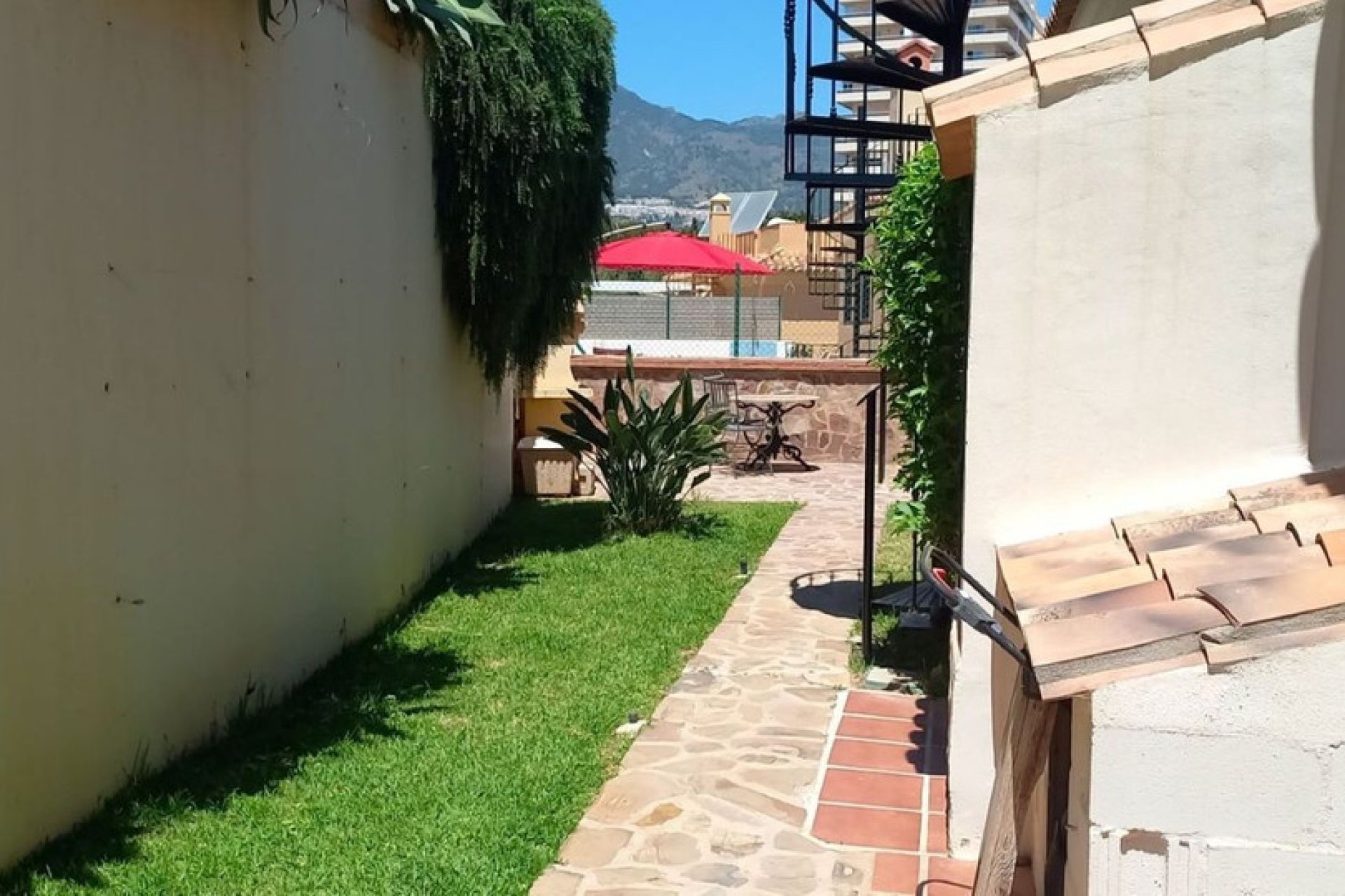 Resale - House - Detached Villa - Benalmádena - Torrequebrada