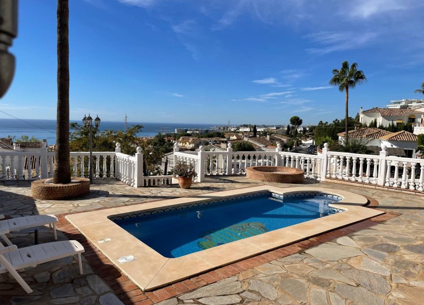 Resale - House - Detached Villa - Benalmádena