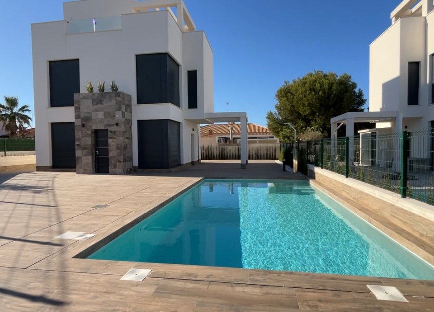 Resale - House - Detached Villa - Cartagena - Playa Honda