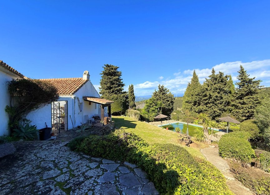 Resale - House - Detached Villa - Casares - Casares Centro