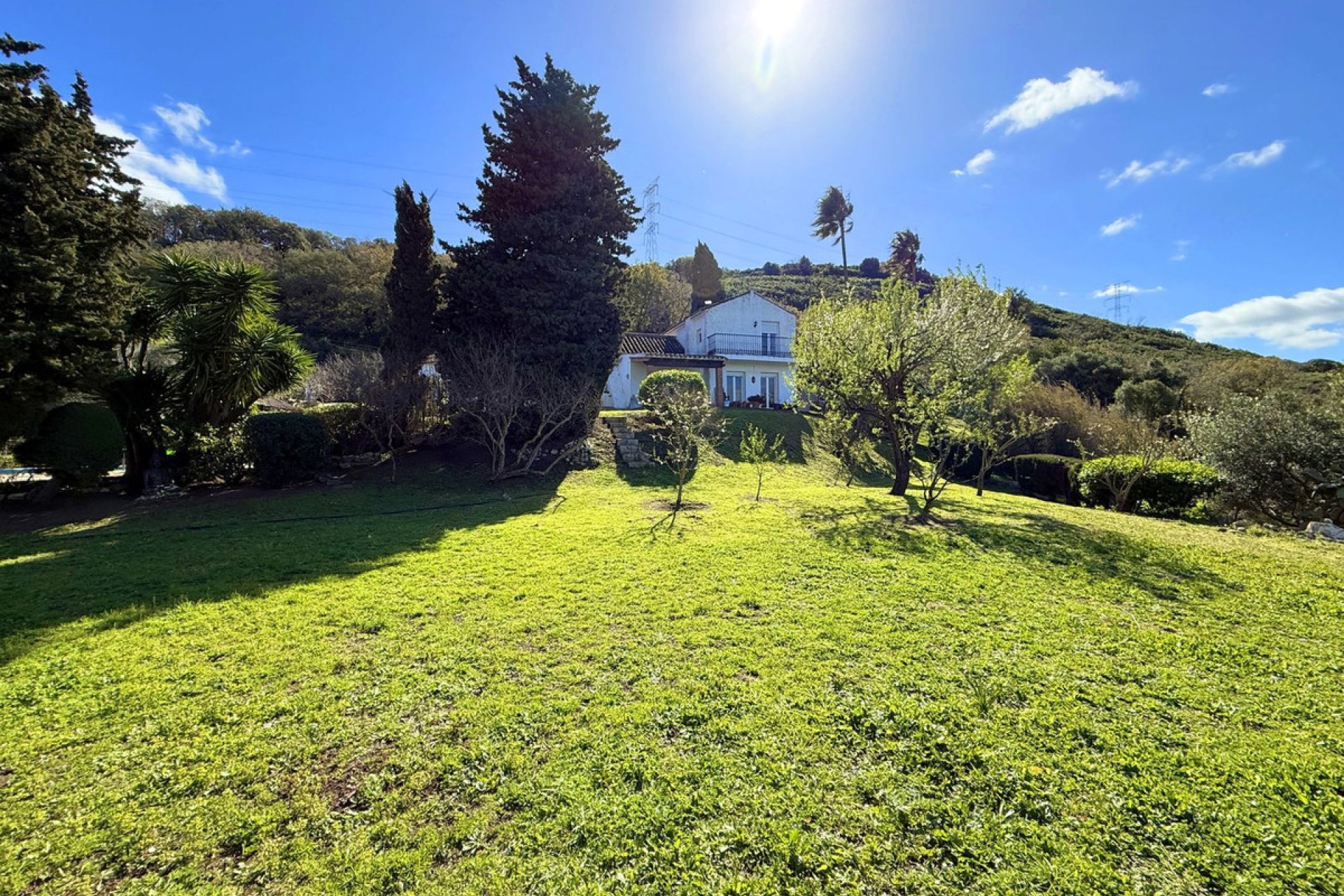 Resale - House - Detached Villa - Casares - Casares Centro