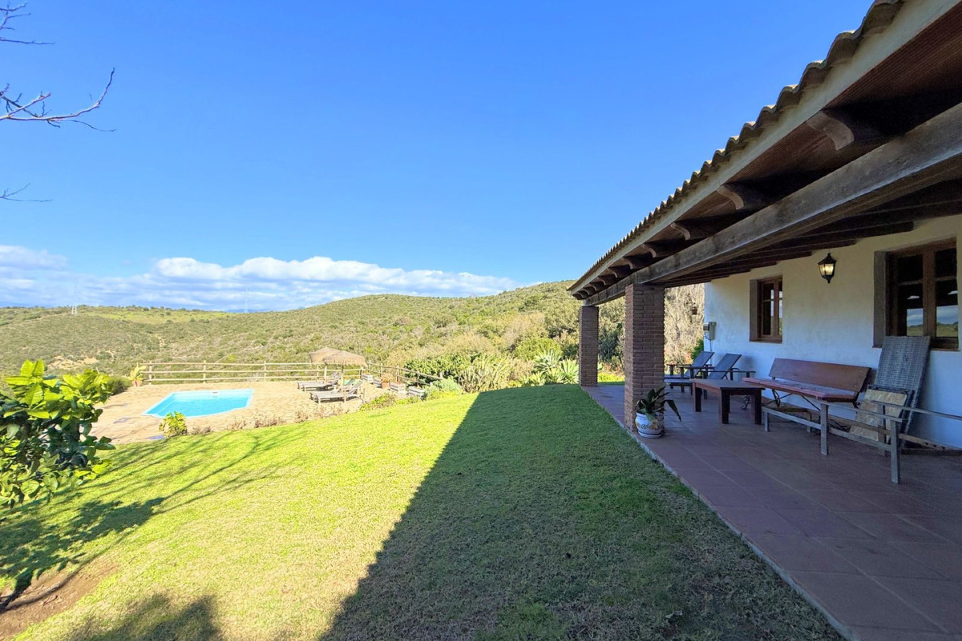 Resale - House - Detached Villa - Casares - Casares Centro