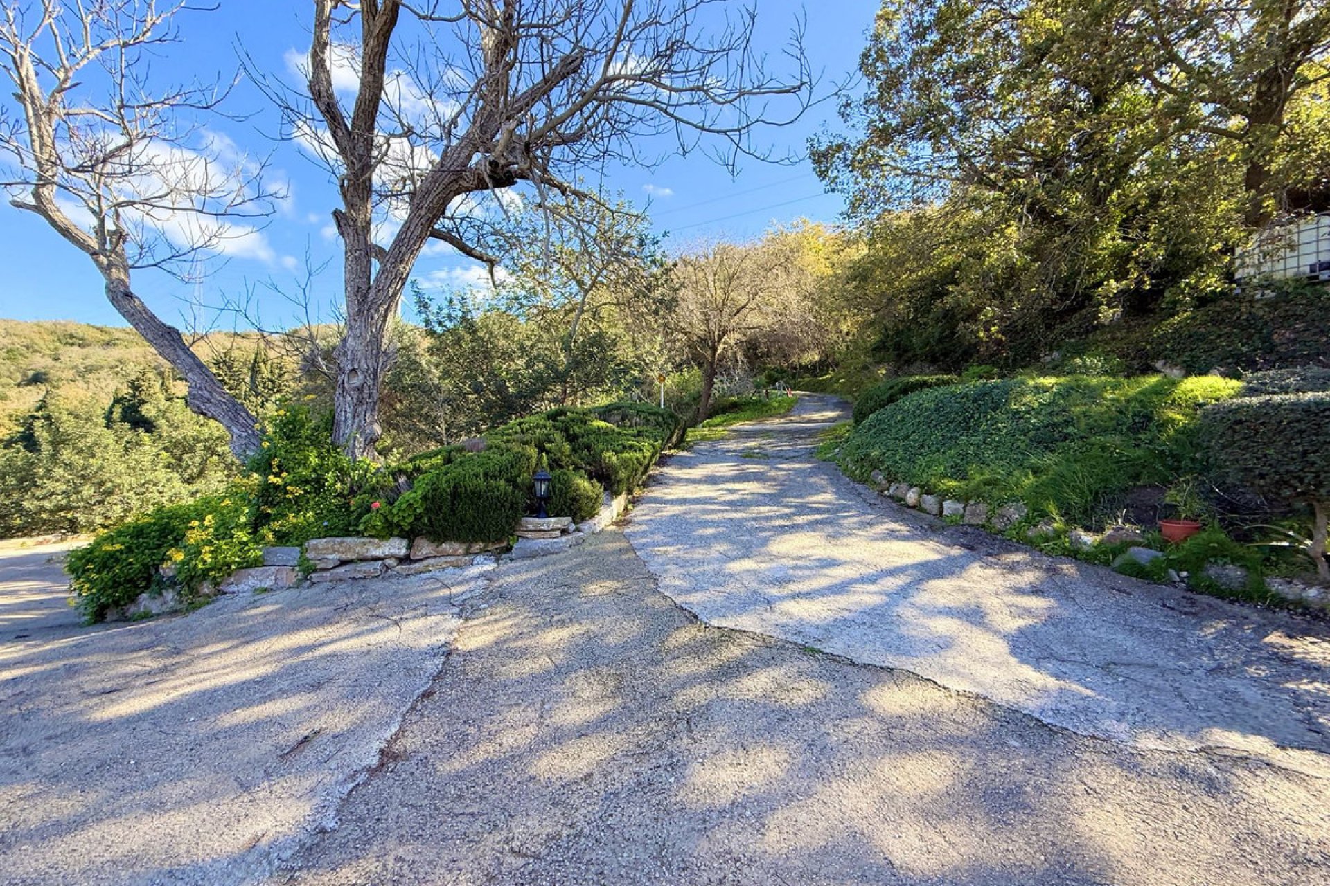 Resale - House - Detached Villa - Casares - Casares Centro