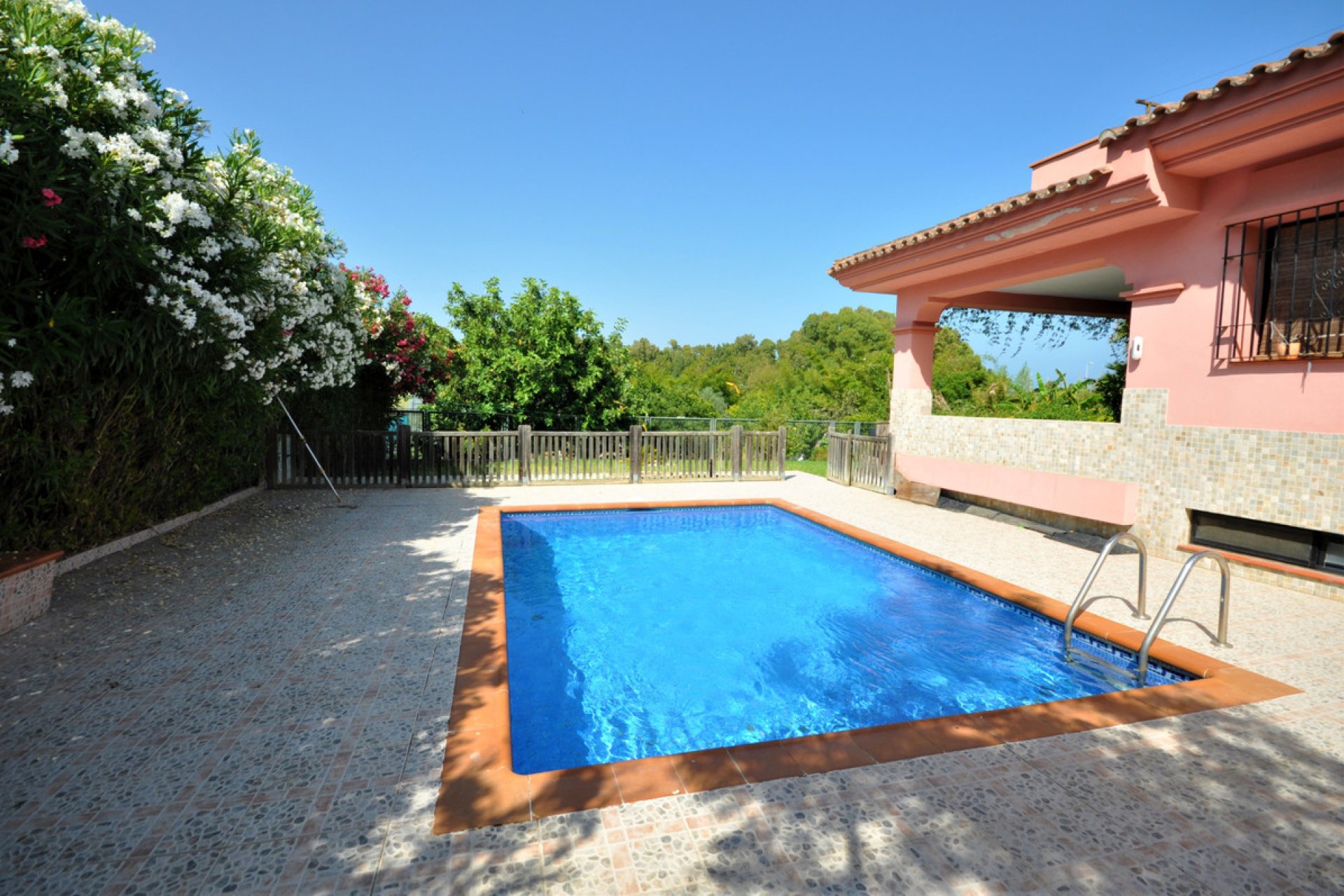 Resale - House - Detached Villa - Casares - Casares Playa