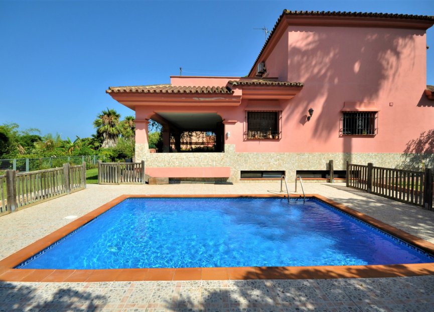 Resale - House - Detached Villa - Casares - Casares Playa