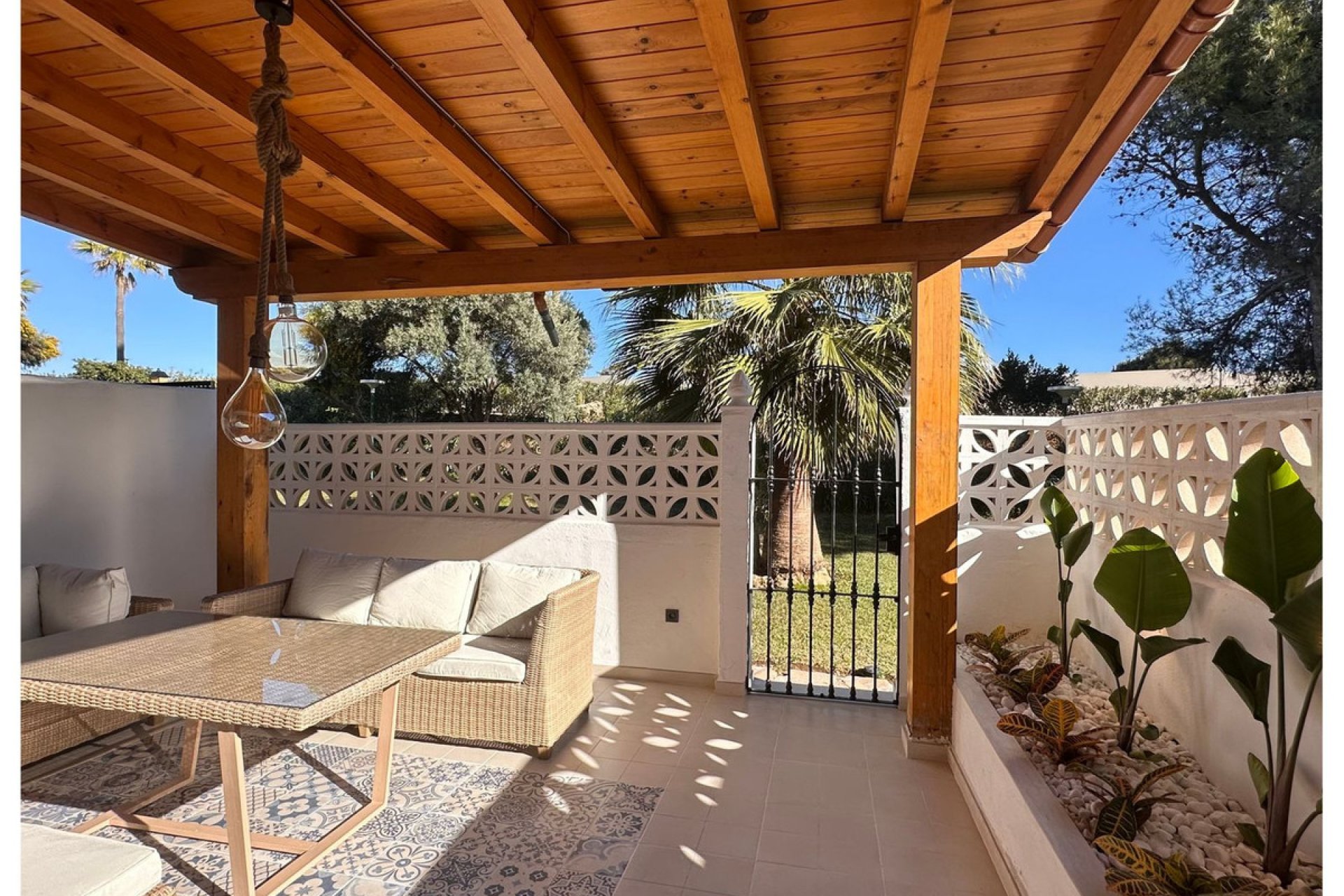 Resale - House - Detached Villa - Casares - Casares Playa