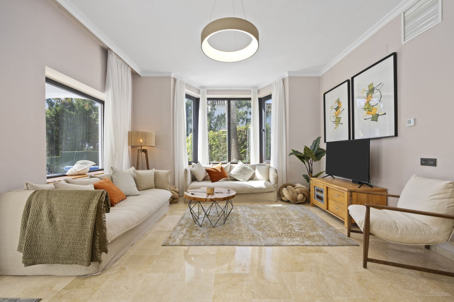 Resale - House - Detached Villa - El Paraiso - El Paraíso