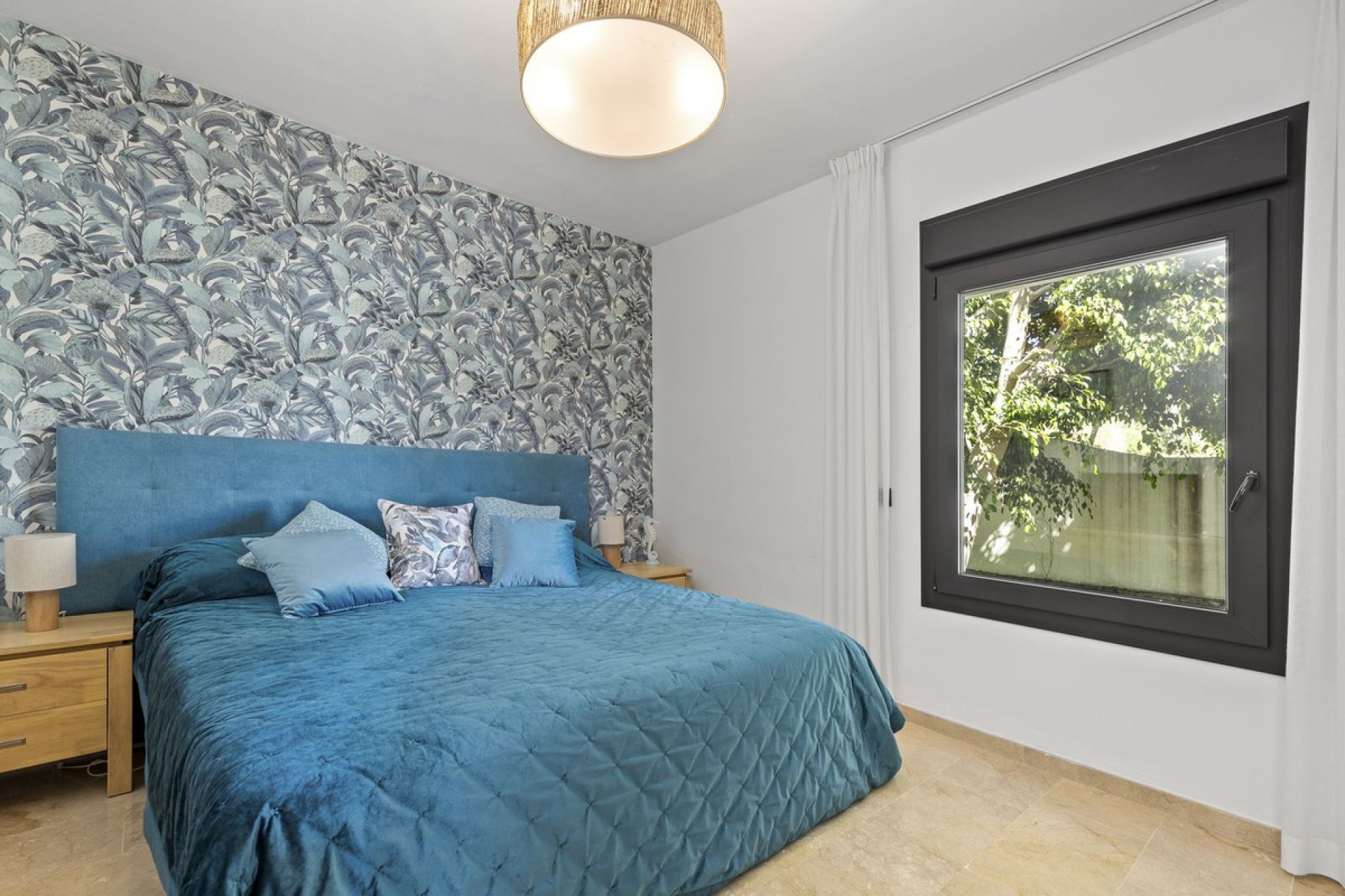 Resale - House - Detached Villa - El Paraiso - El Paraíso