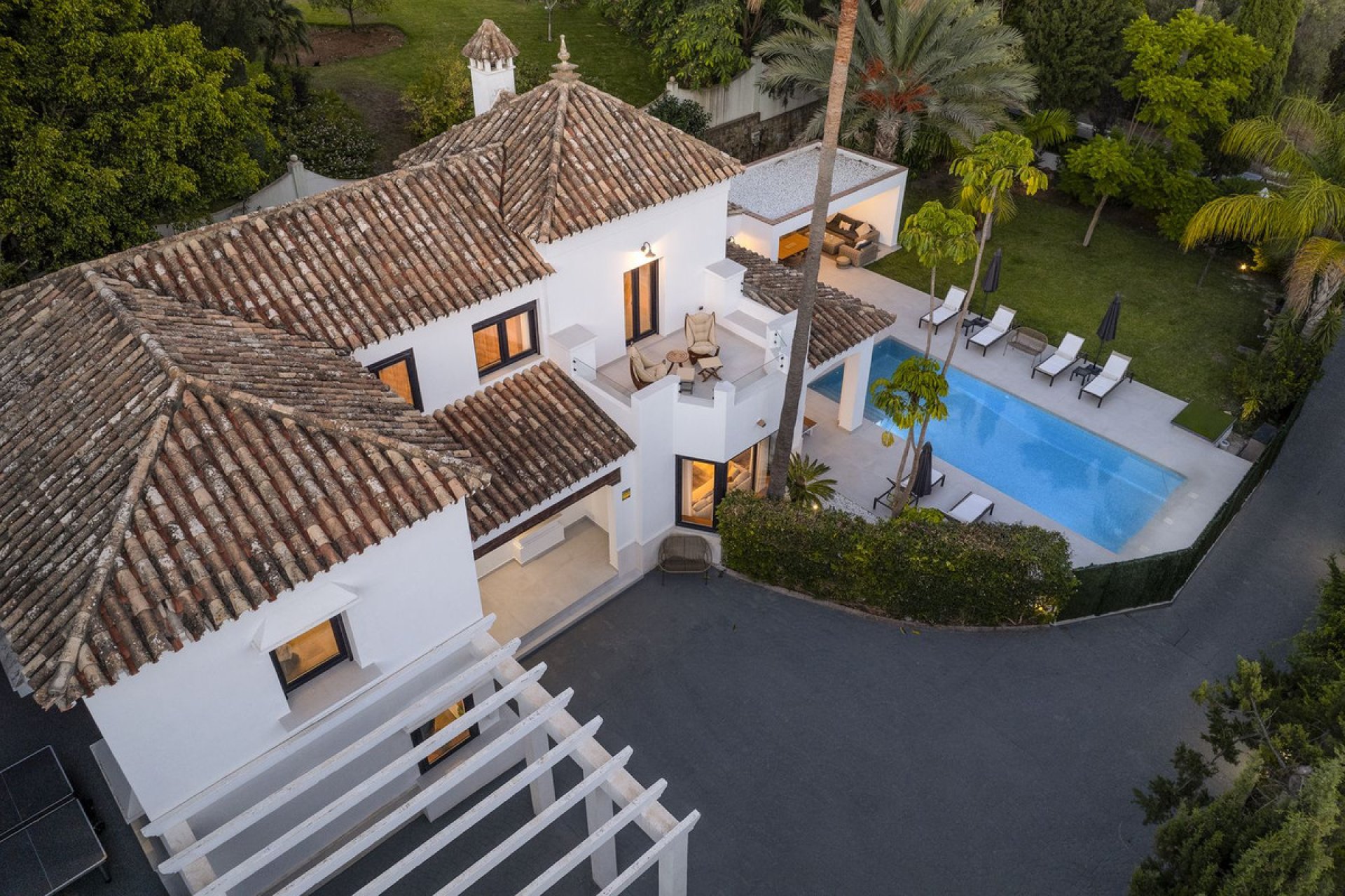 Resale - House - Detached Villa - El Paraiso - El Paraíso