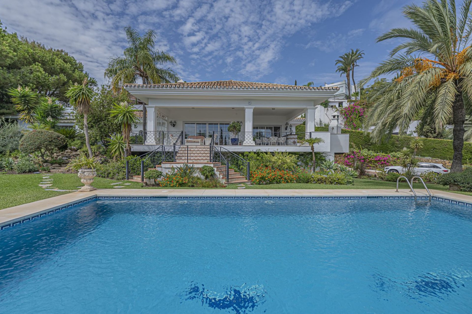 Resale - House - Detached Villa - El Paraiso - El Paraíso