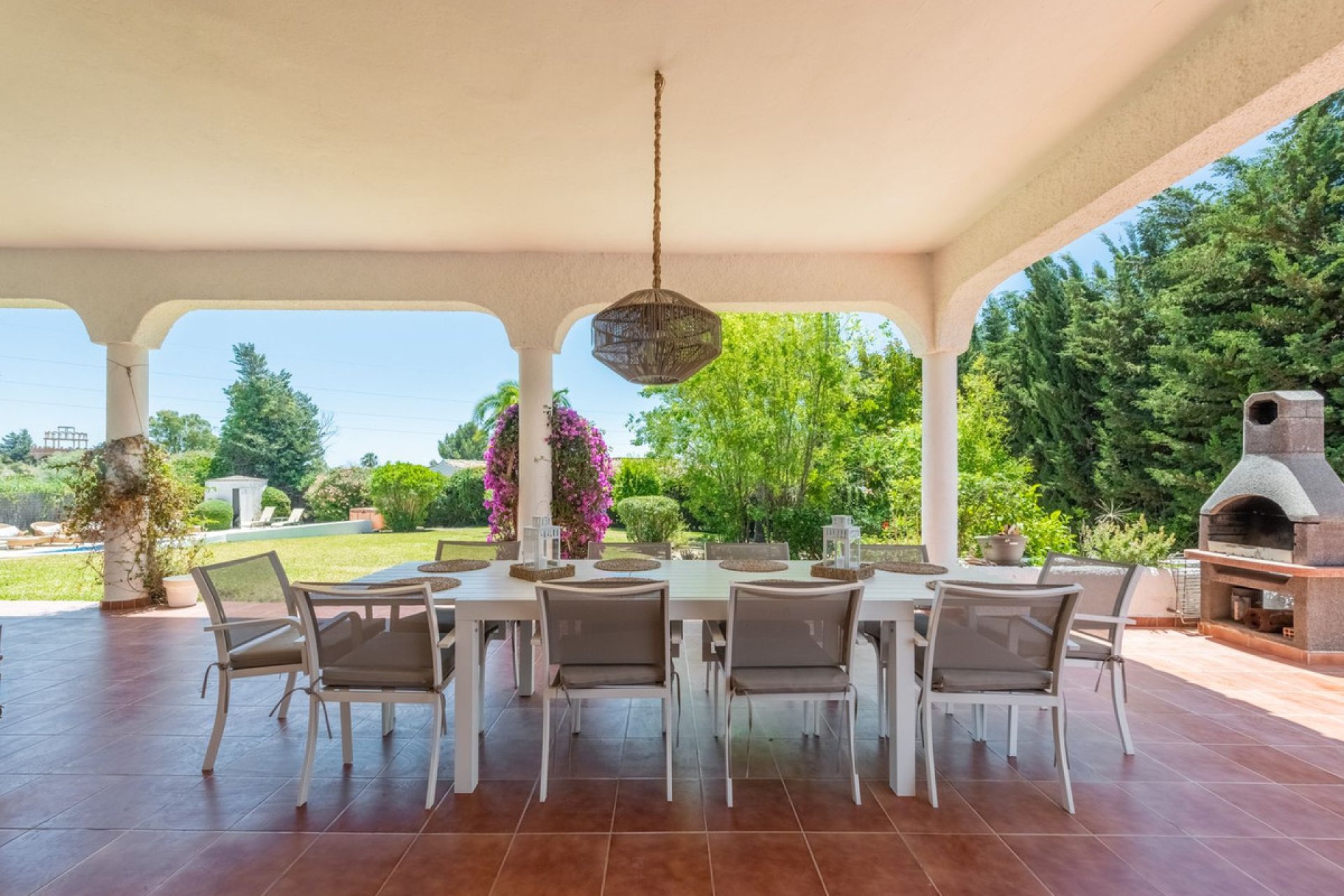 Resale - House - Detached Villa - Estepona - Atalaya