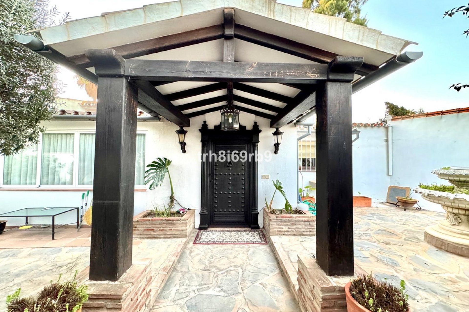 Resale - House - Detached Villa - Estepona - Atalaya