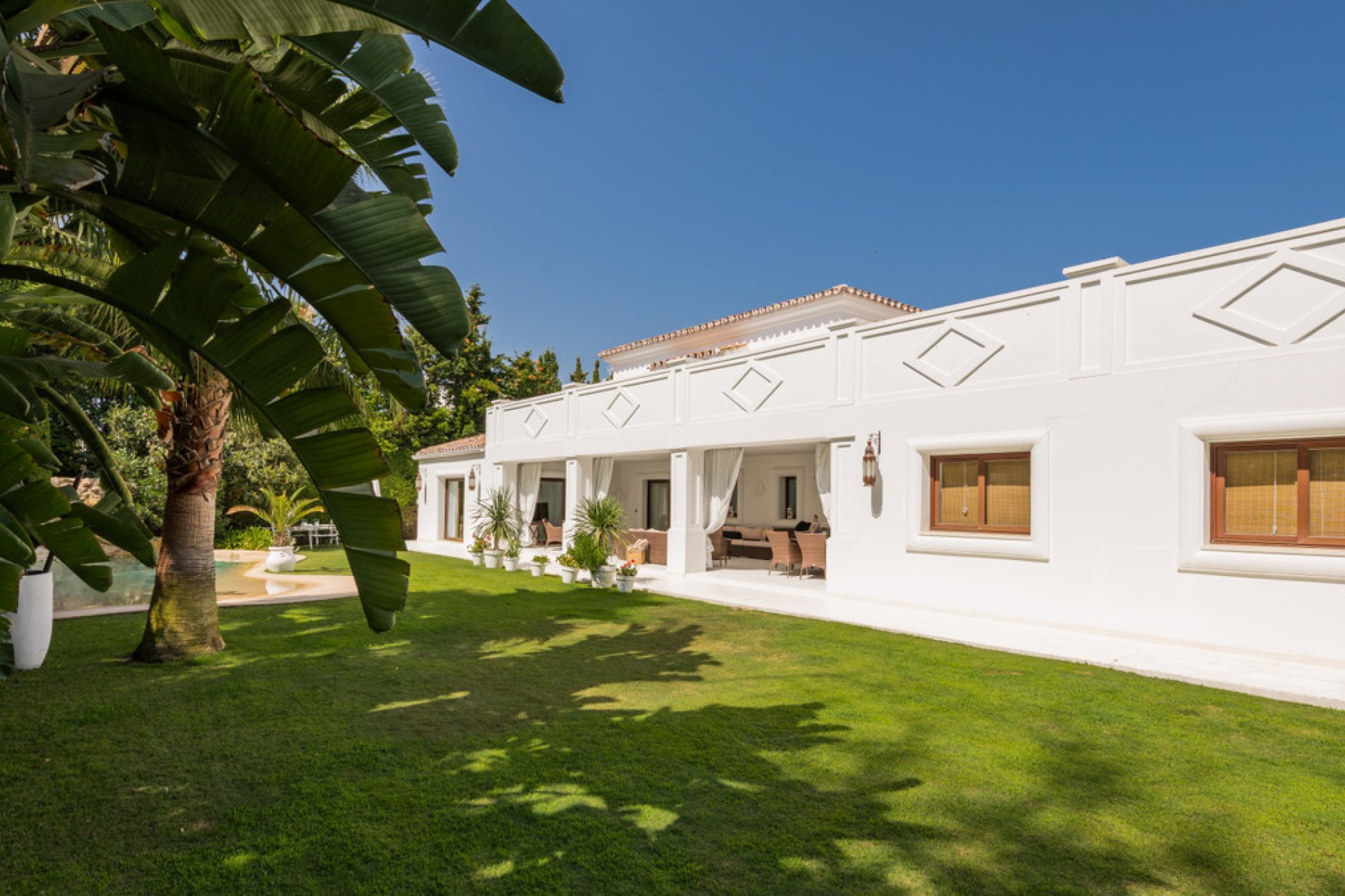 Resale - House - Detached Villa - Estepona - Atalaya