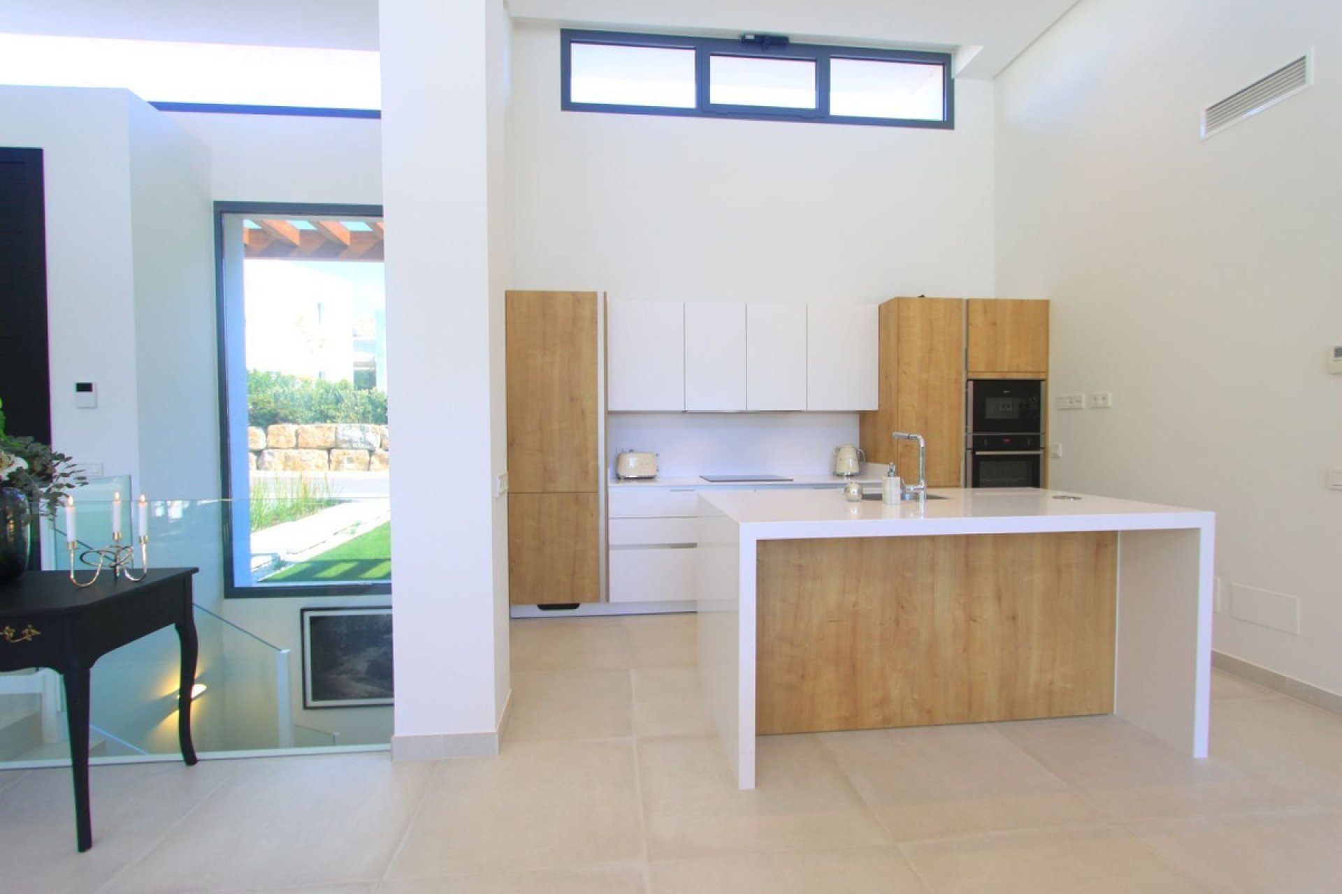 Resale - House - Detached Villa - Estepona - Atalaya