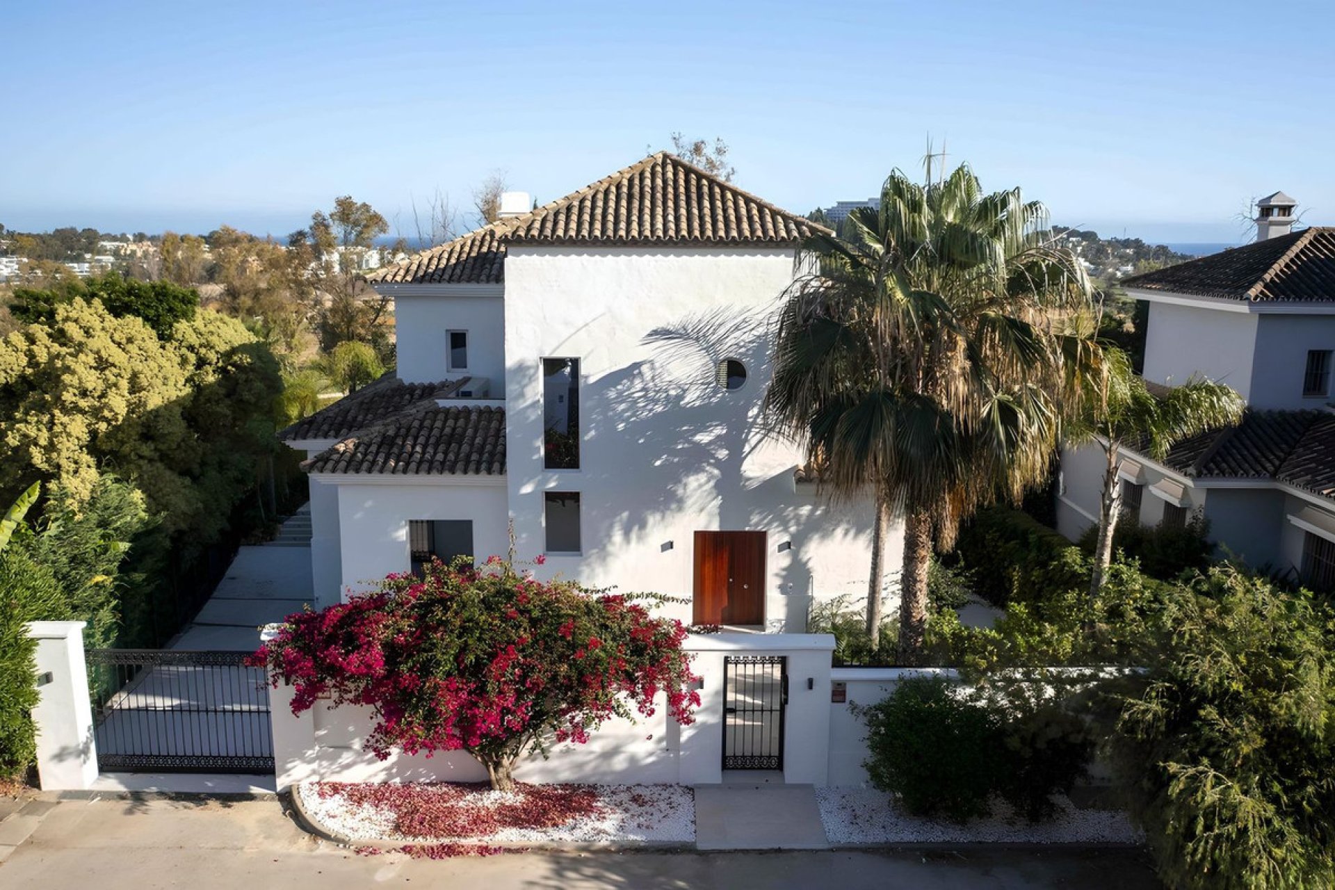 Resale - House - Detached Villa - Estepona - Atalaya