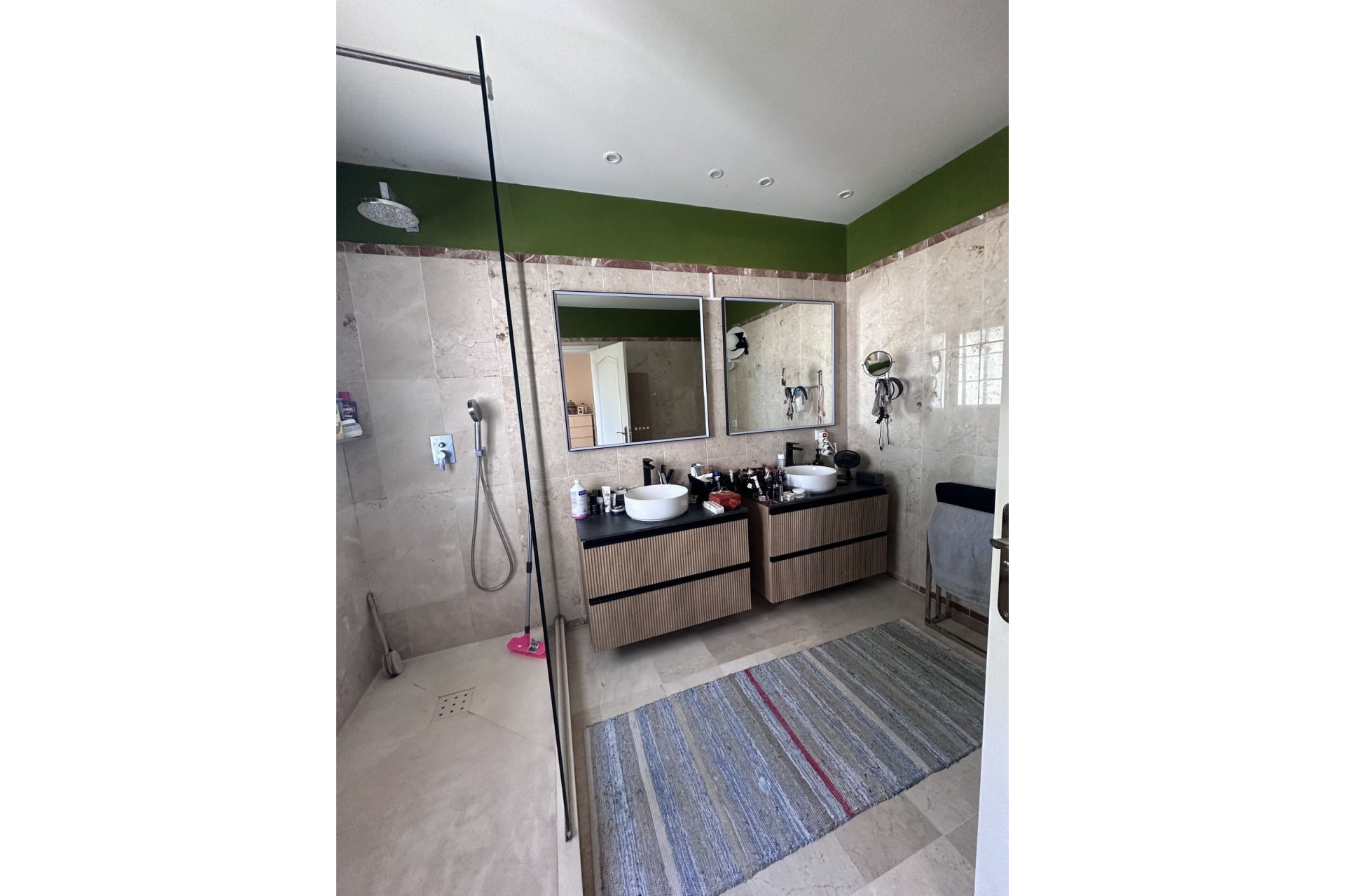 Resale - House - Detached Villa - Estepona - Bel Air