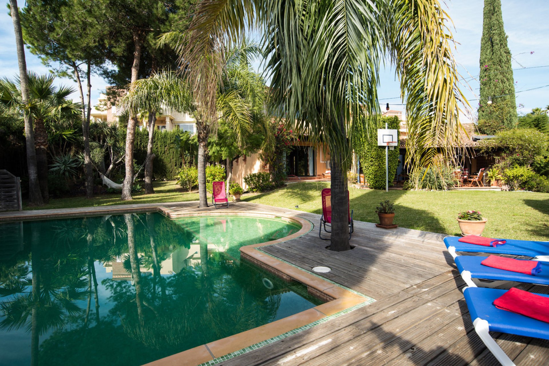 Resale - House - Detached Villa - Estepona - Bel Air