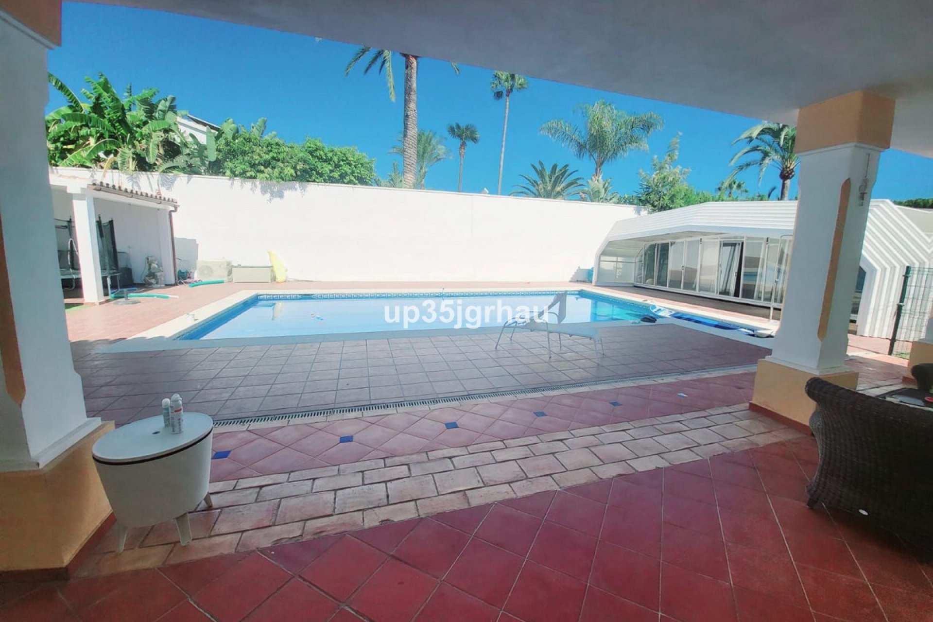 Resale - House - Detached Villa - Estepona - Bel Air