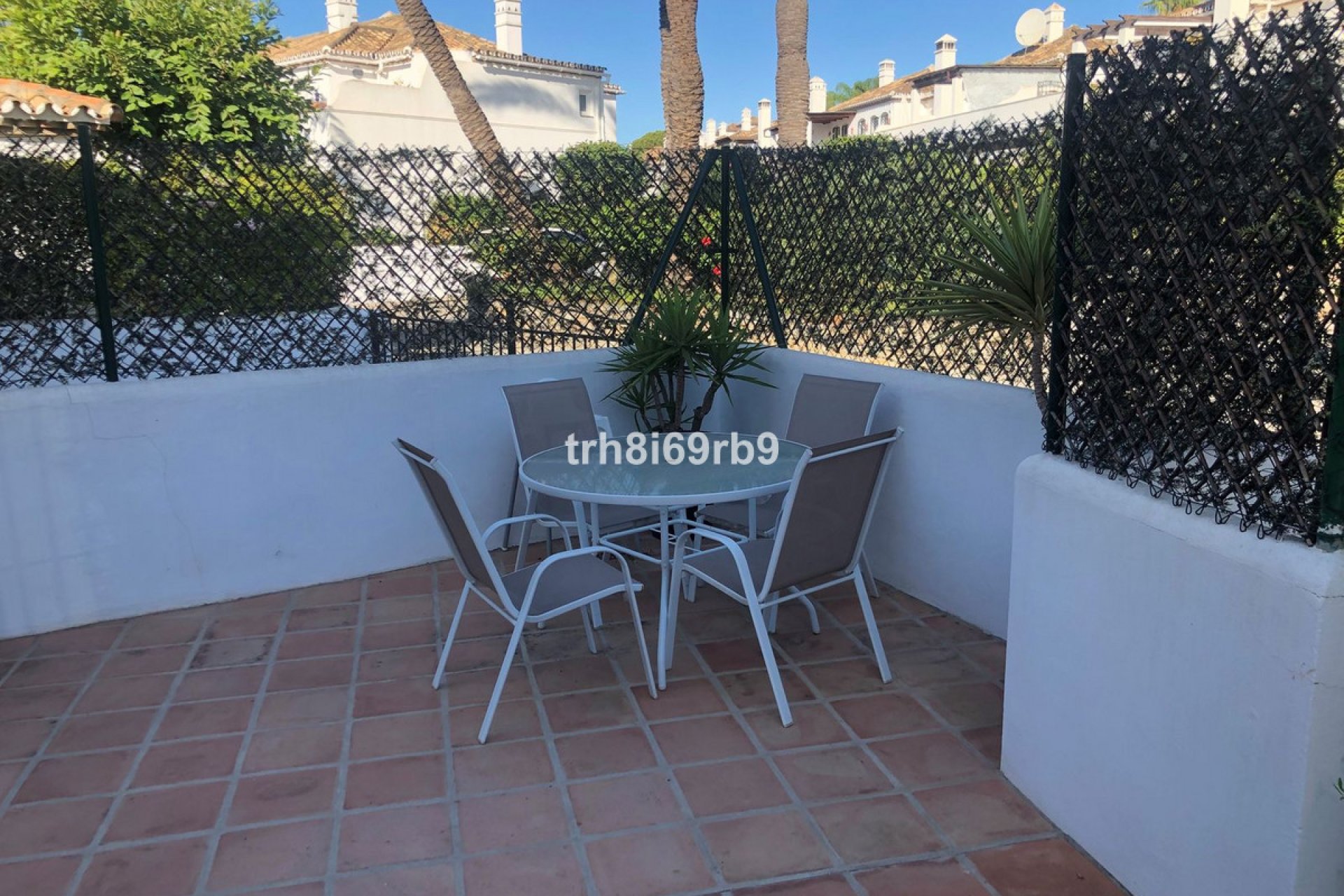 Resale - House - Detached Villa - Estepona - Benamara