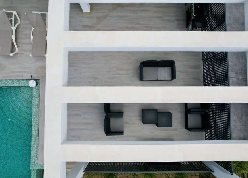 Resale - House - Detached Villa - Estepona - Cancelada