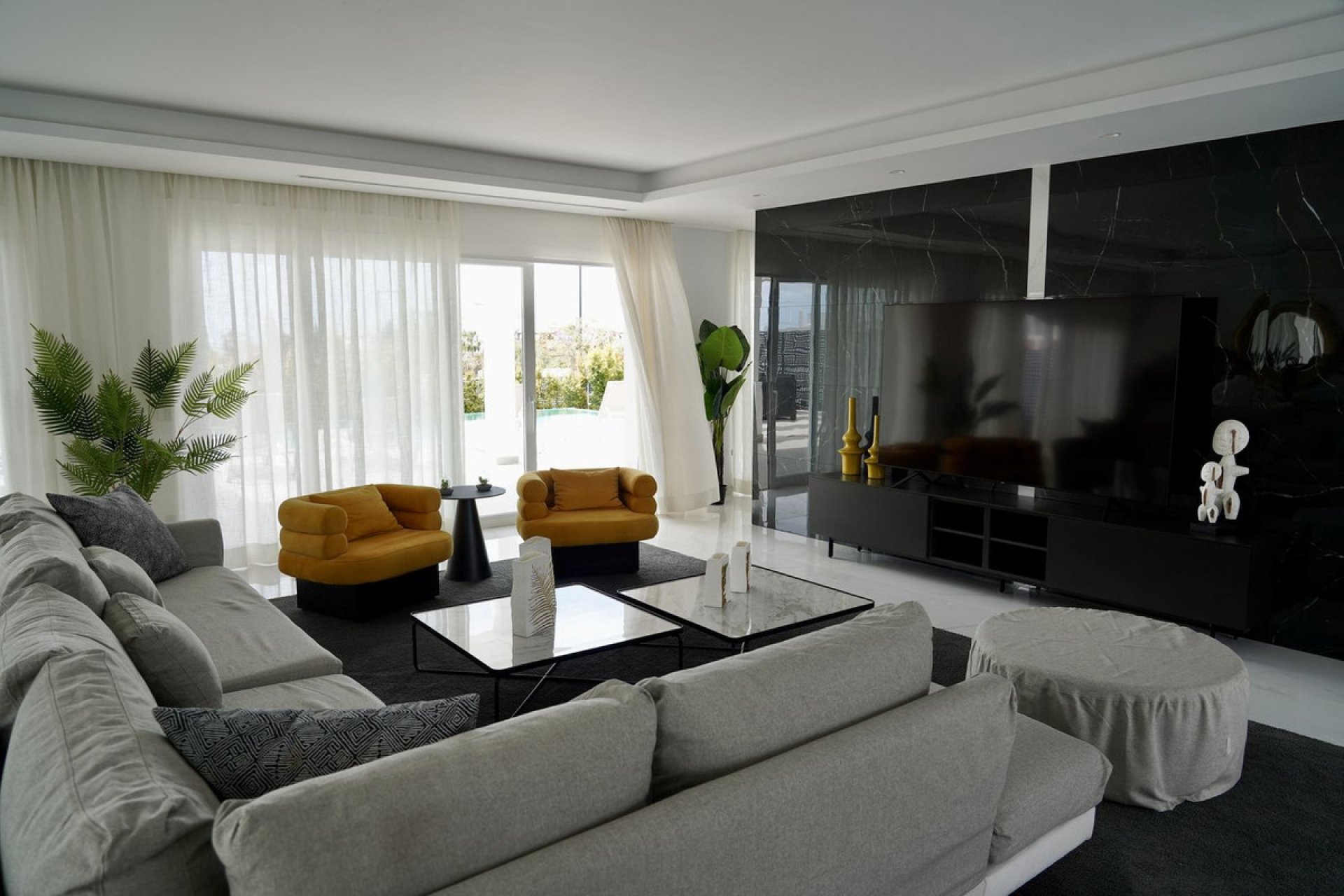 Resale - House - Detached Villa - Estepona - Cancelada