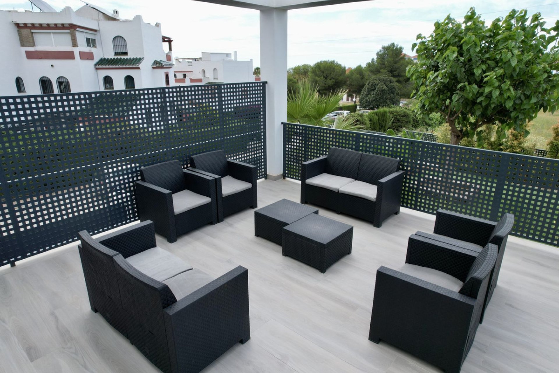 Resale - House - Detached Villa - Estepona - Cancelada