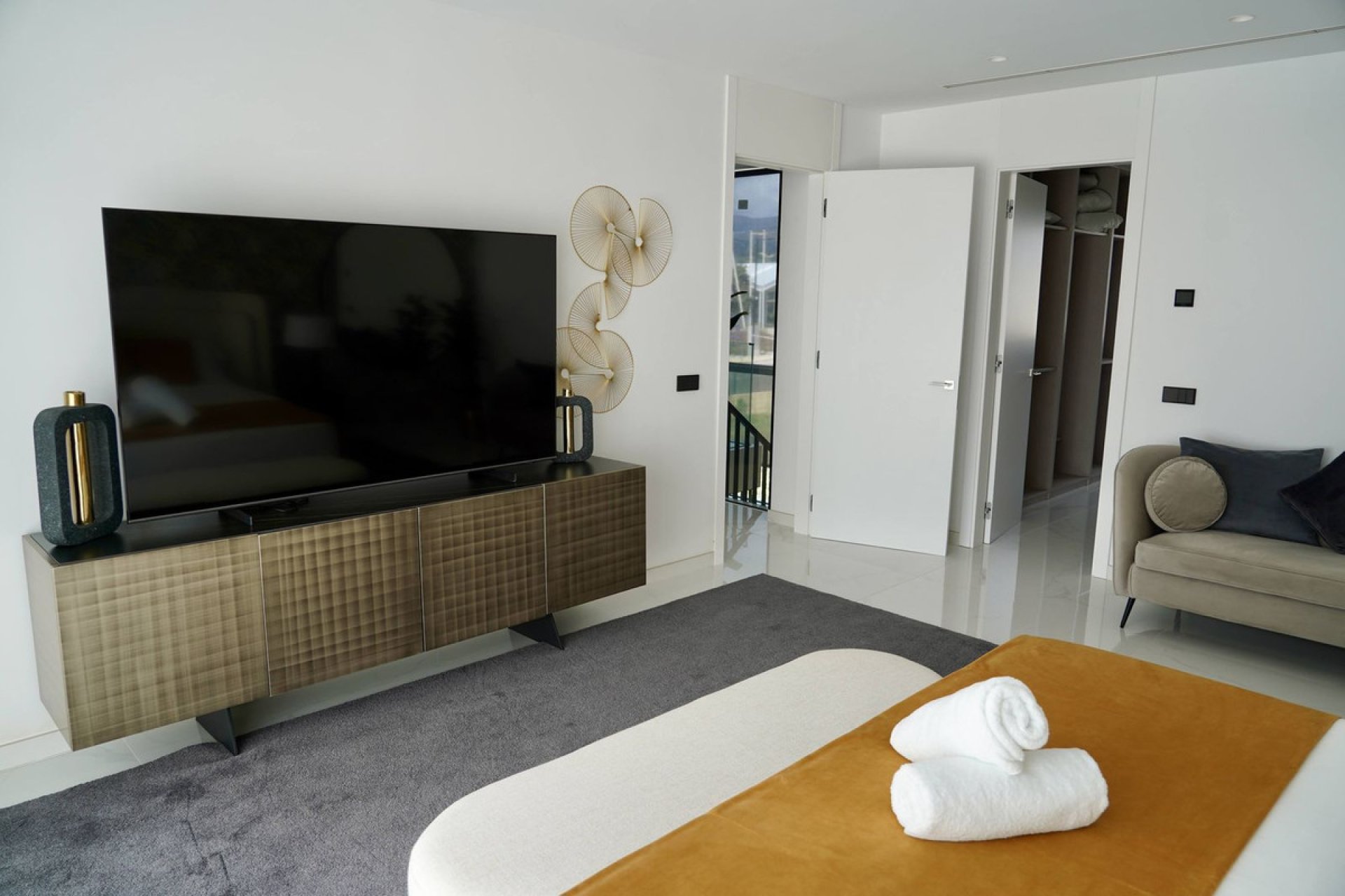 Resale - House - Detached Villa - Estepona - Cancelada