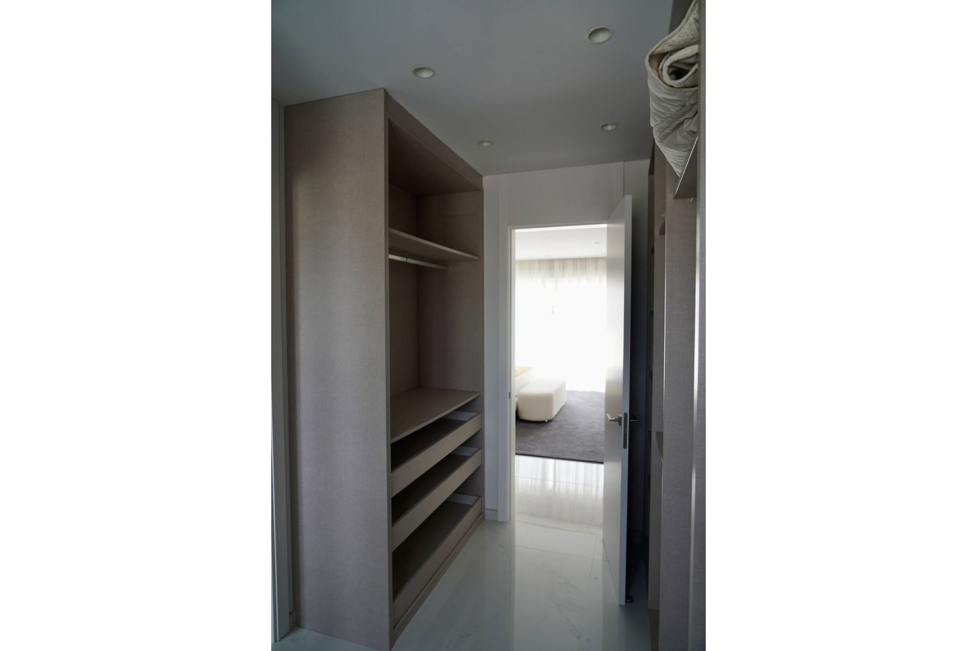 Resale - House - Detached Villa - Estepona - Cancelada