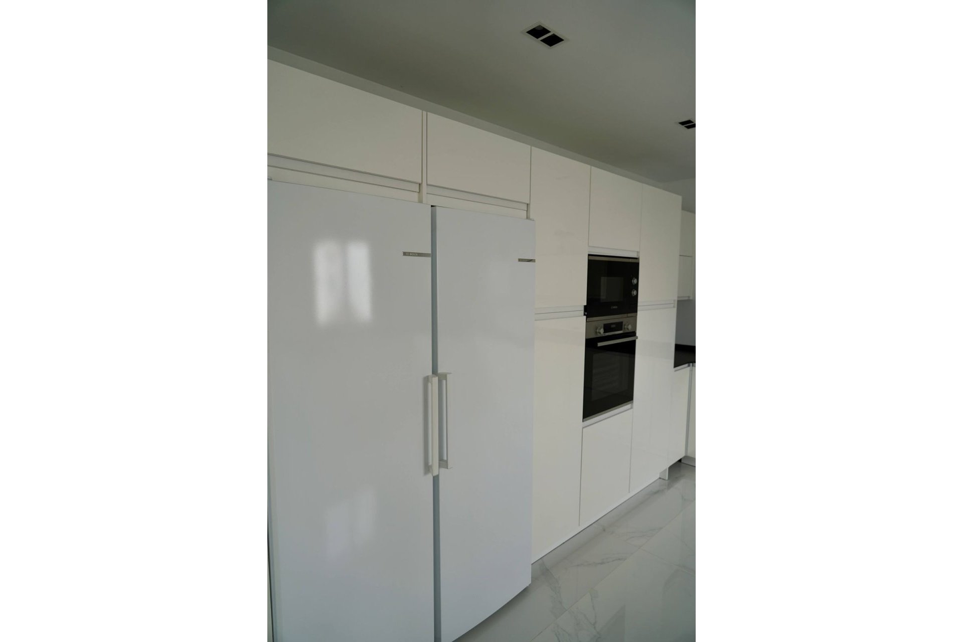 Resale - House - Detached Villa - Estepona - Cancelada