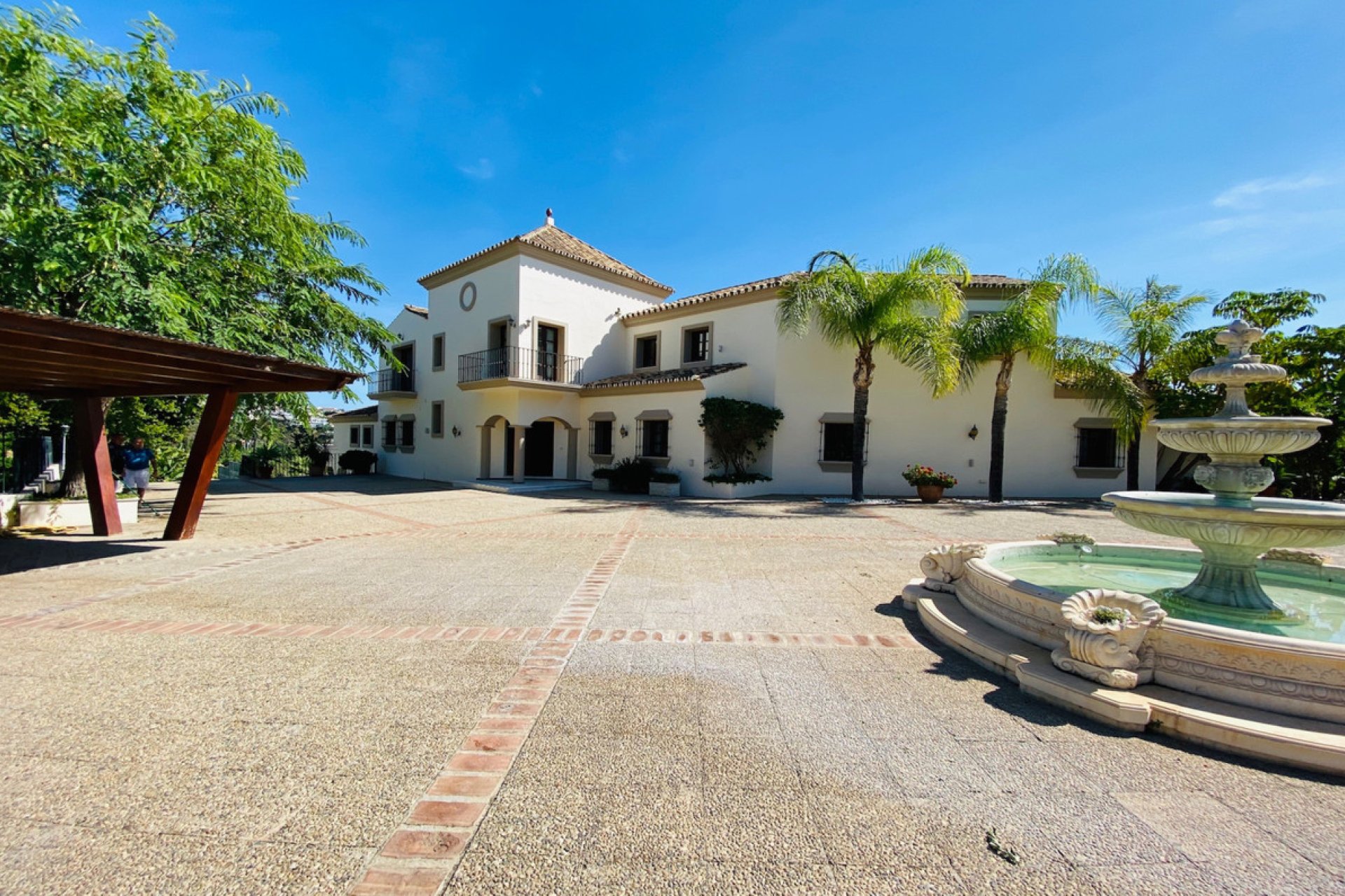 Resale - House - Detached Villa - Estepona - Cancelada