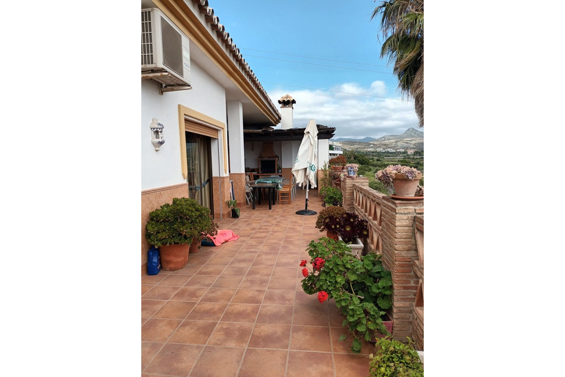 Resale - House - Detached Villa - Estepona - Cancelada