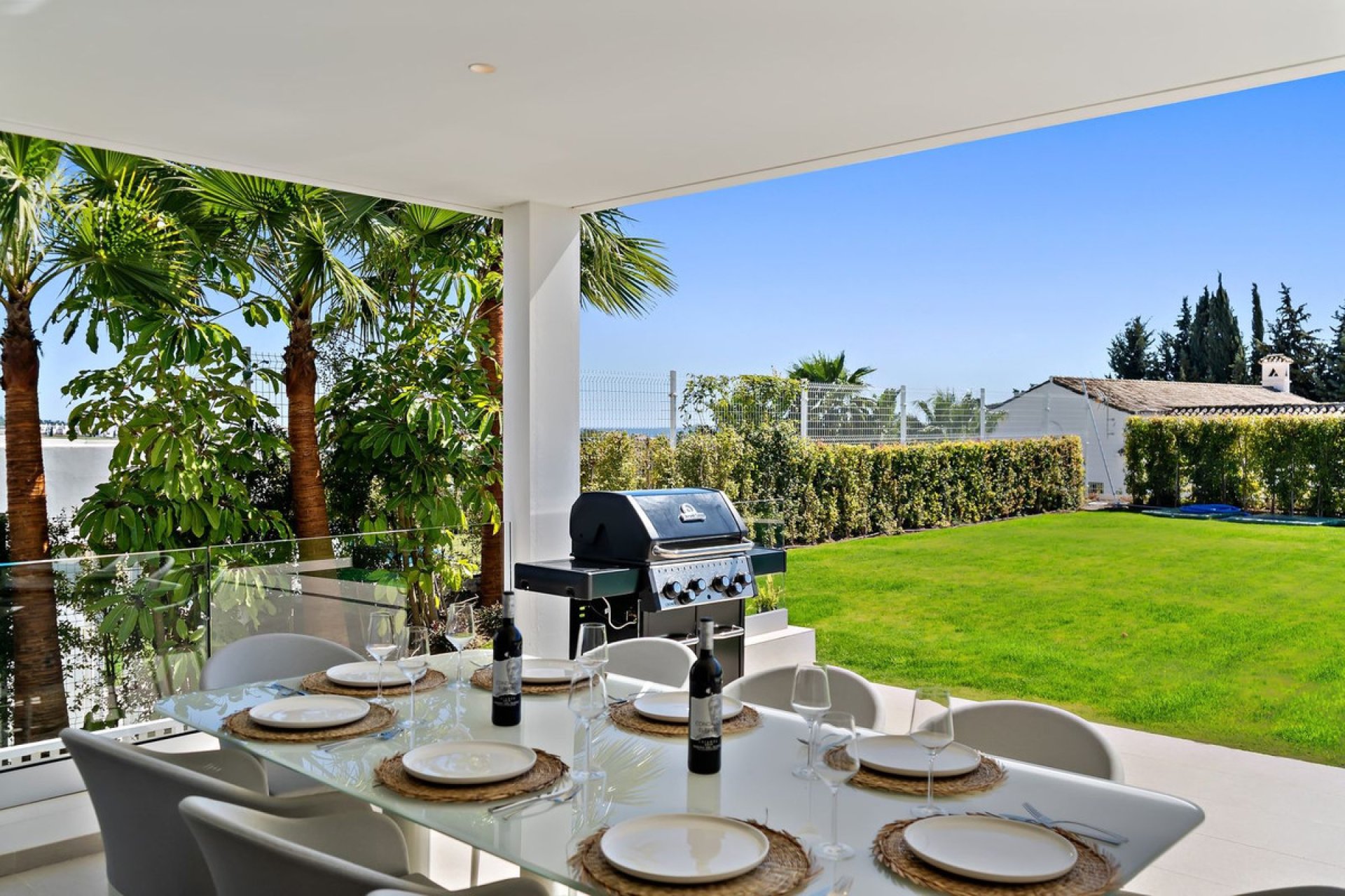 Resale - House - Detached Villa - Estepona - Cancelada