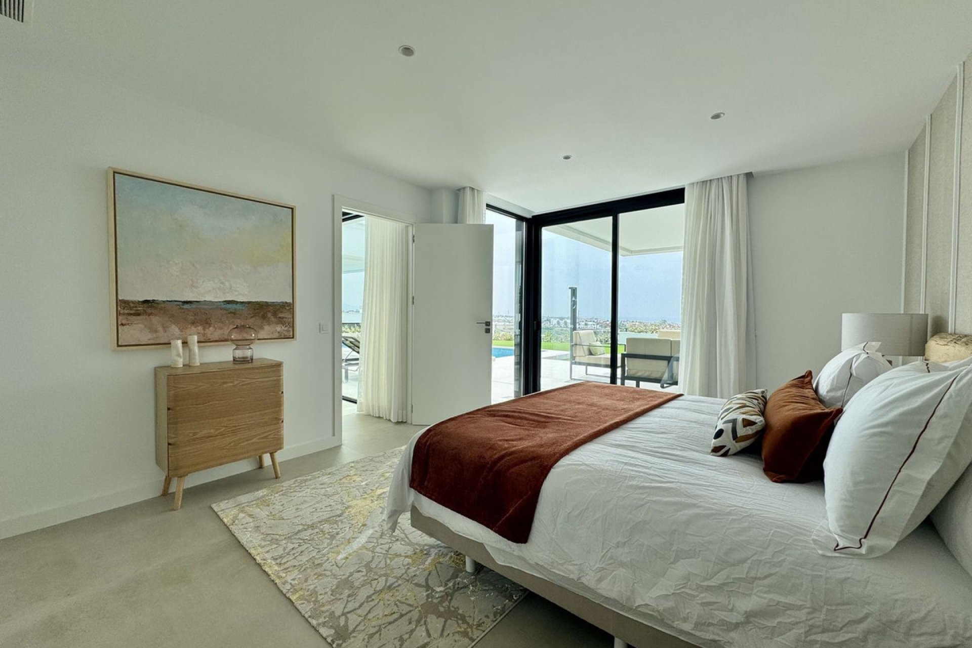 Resale - House - Detached Villa - Estepona - Cancelada